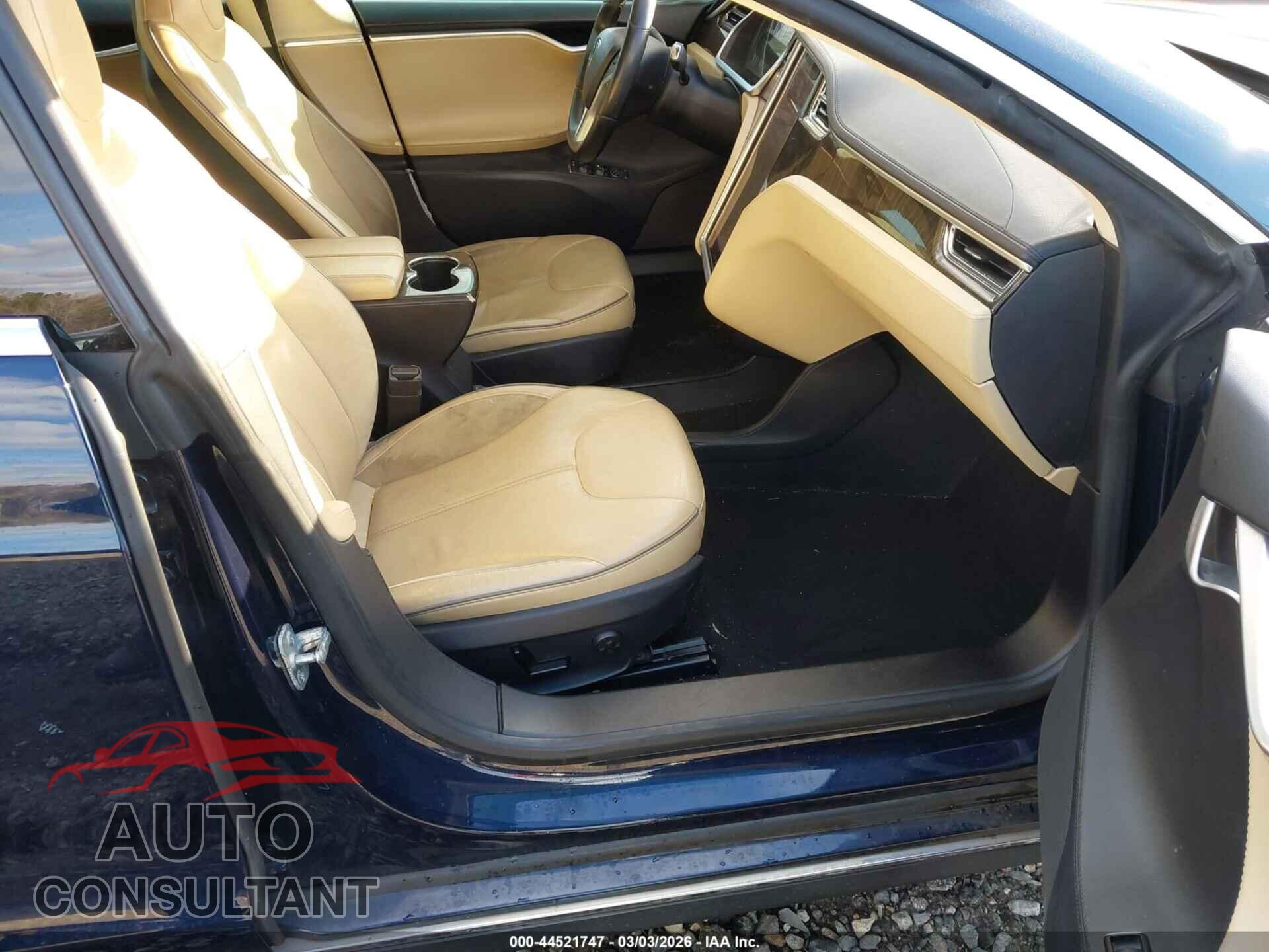 TESLA MODEL S 2013 - 5YJSA1DP5DFP07668