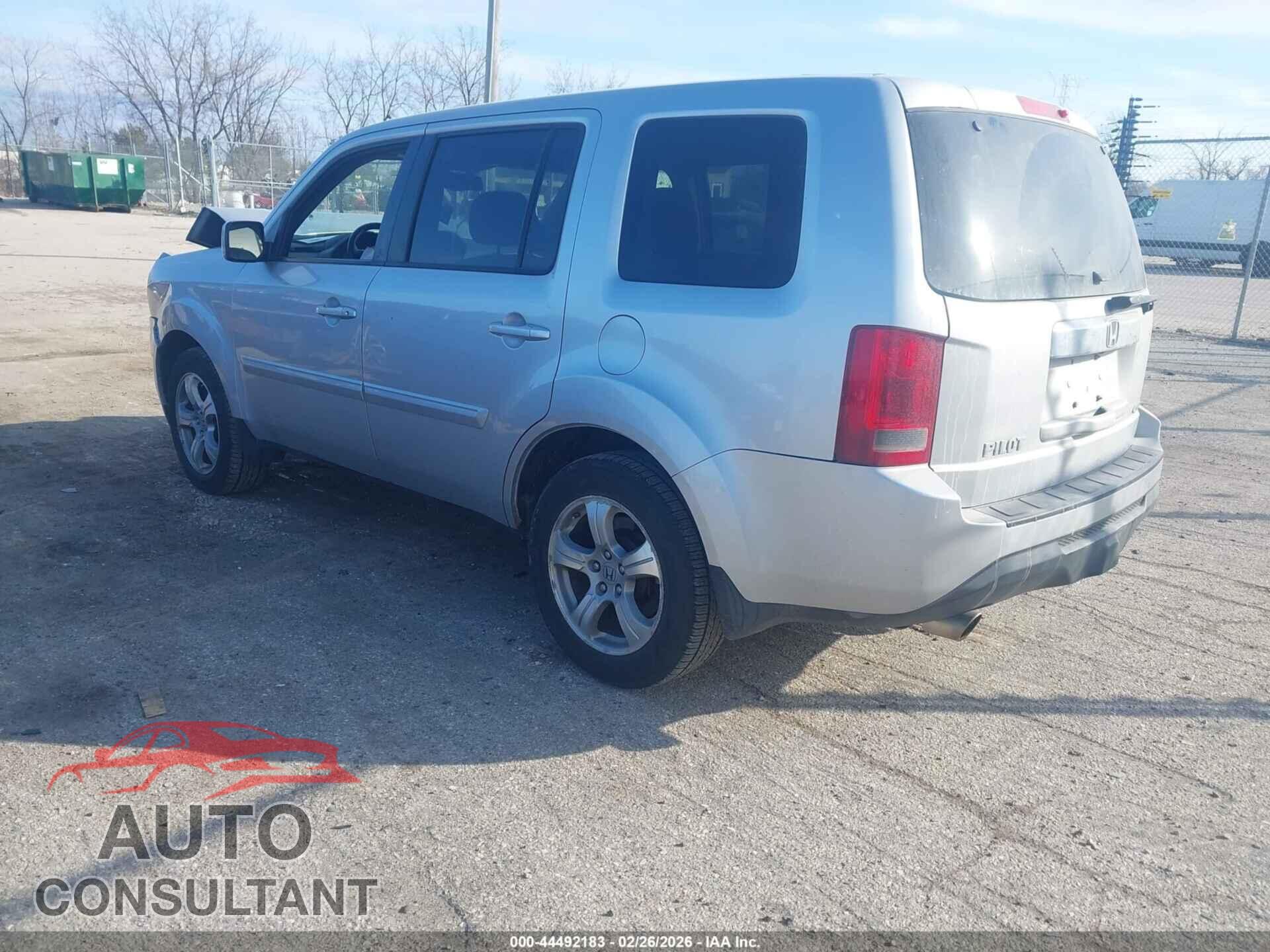 HONDA PILOT 2013 - 5FNYF4H55DB047380