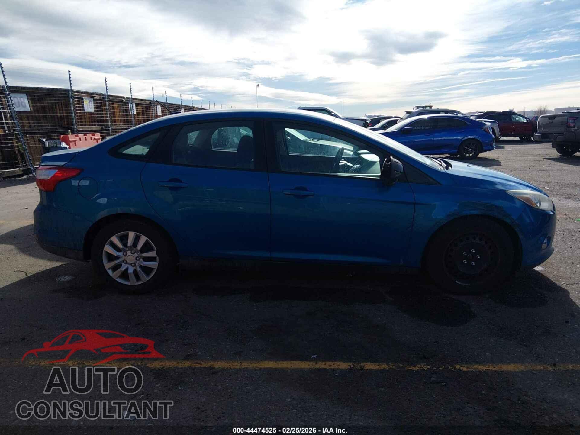 FORD FOCUS 2012 - 1FAHP3F26CL413641
