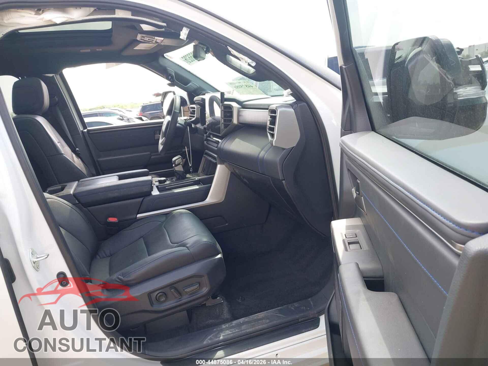 TOYOTA SEQUOIA 2026 - 7SVAAABA3TX077704