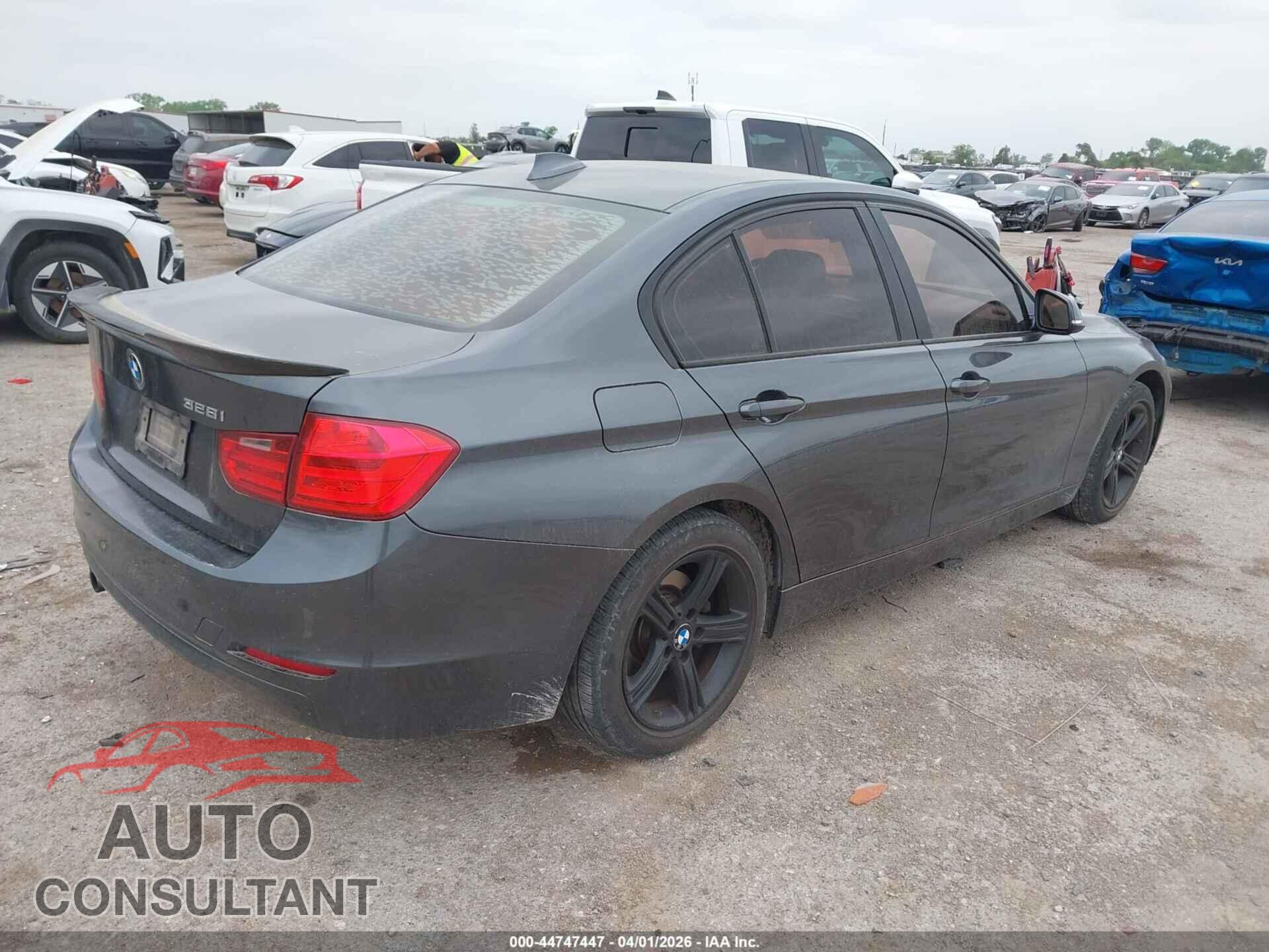 BMW 328I 2013 - WBA3A5C51DF352776