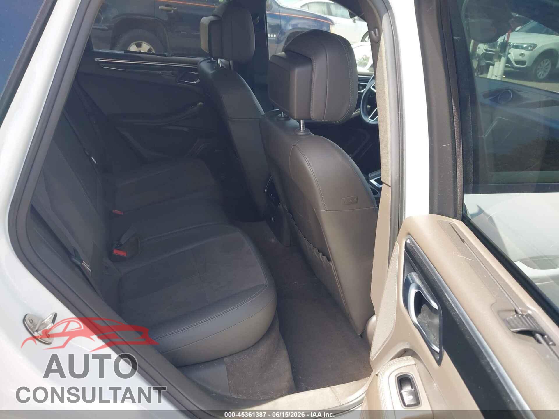PORSCHE MACAN 2017 - WP1AA2A54HLB08573