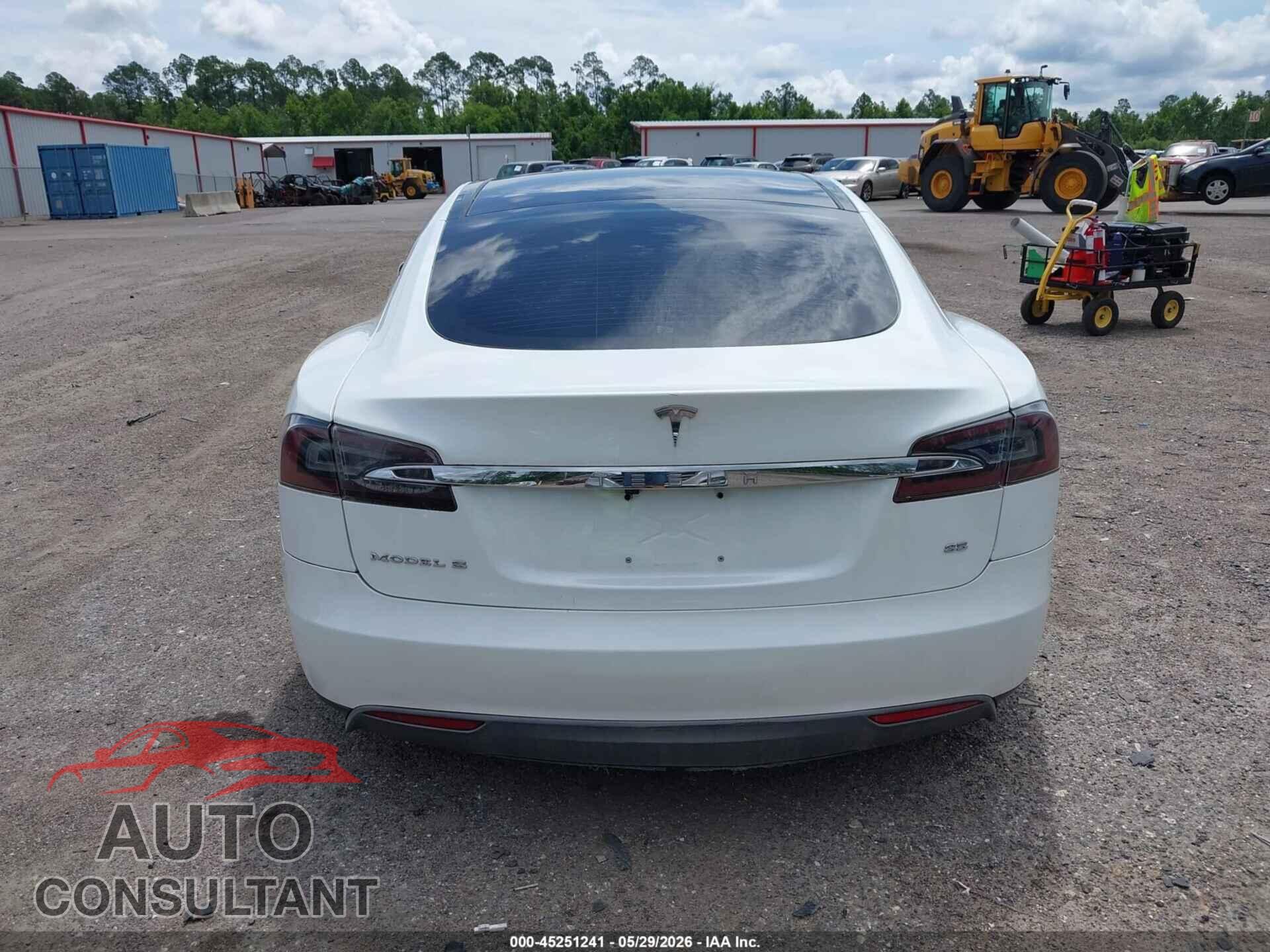 TESLA MODEL S 2013 - 5YJSA1CN5DFP20811