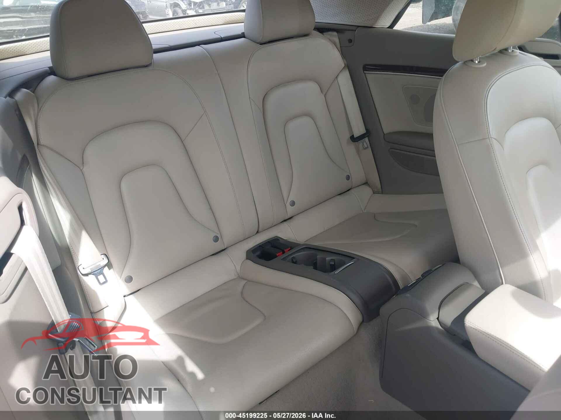 AUDI A5 2012 - WAULFAFH0CN001653