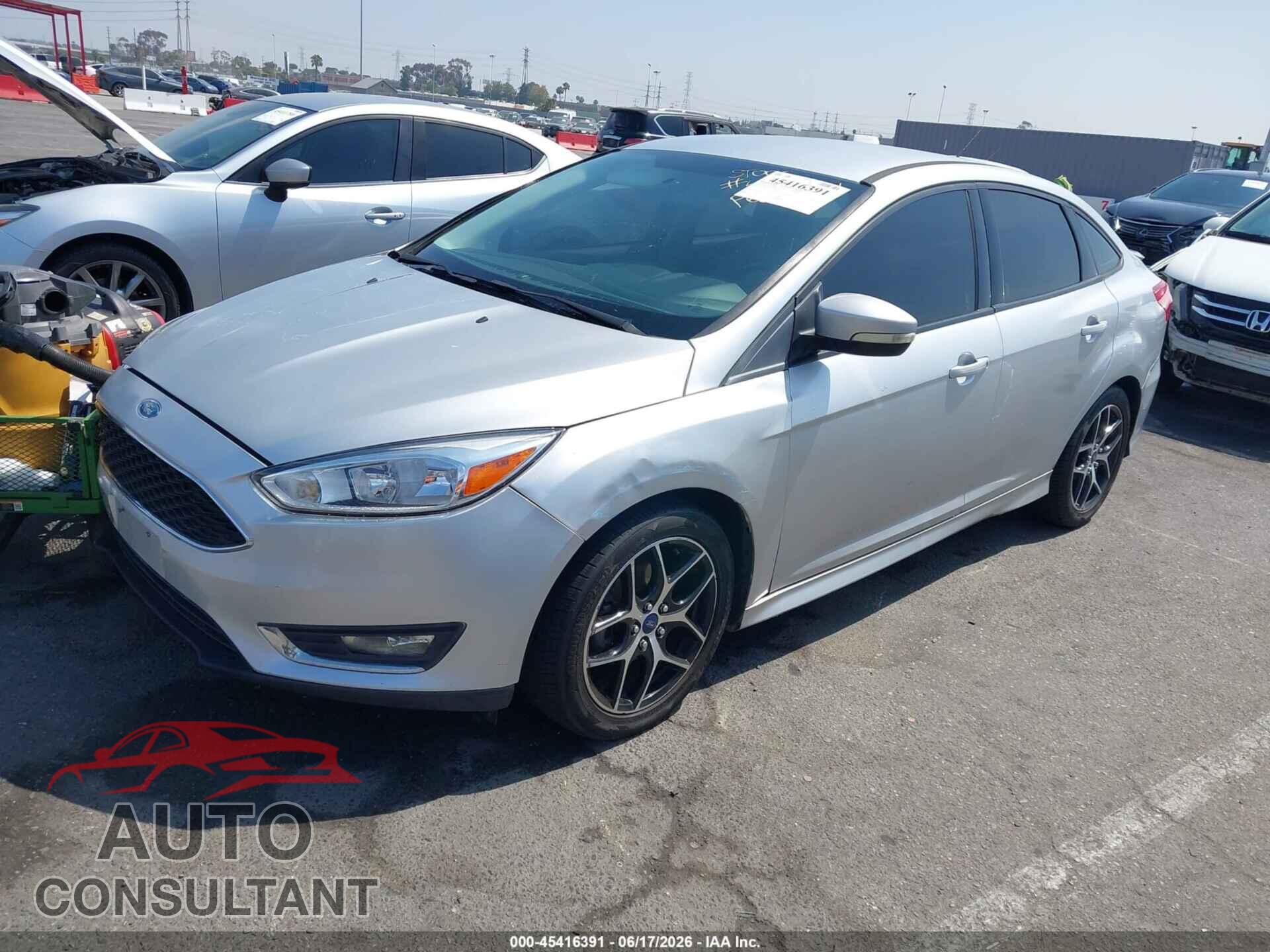 FORD FOCUS 2016 - 1FADP3F20GL246746