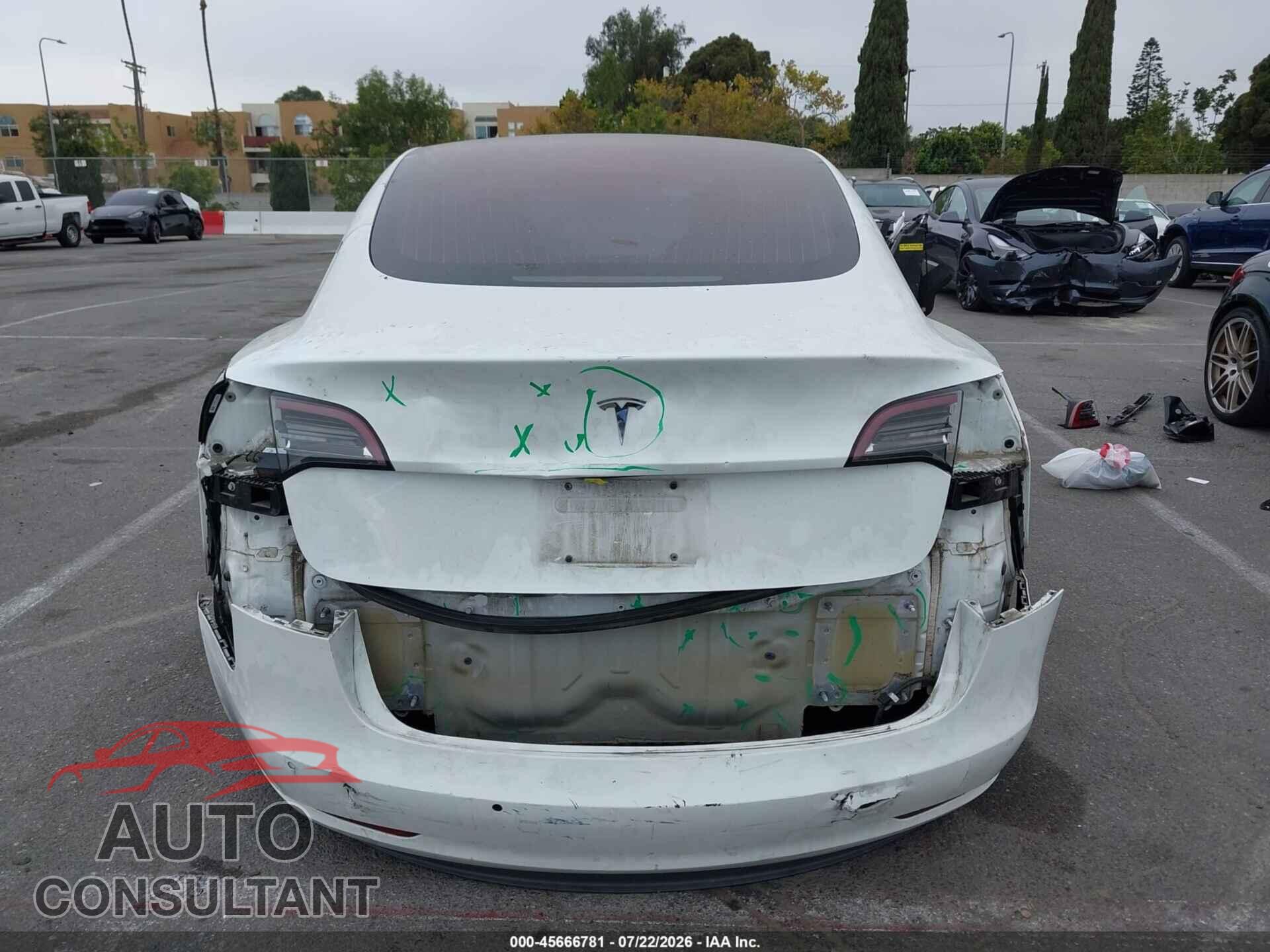 TESLA MODEL 3 2018 - 5YJ3E1EA3JF040677