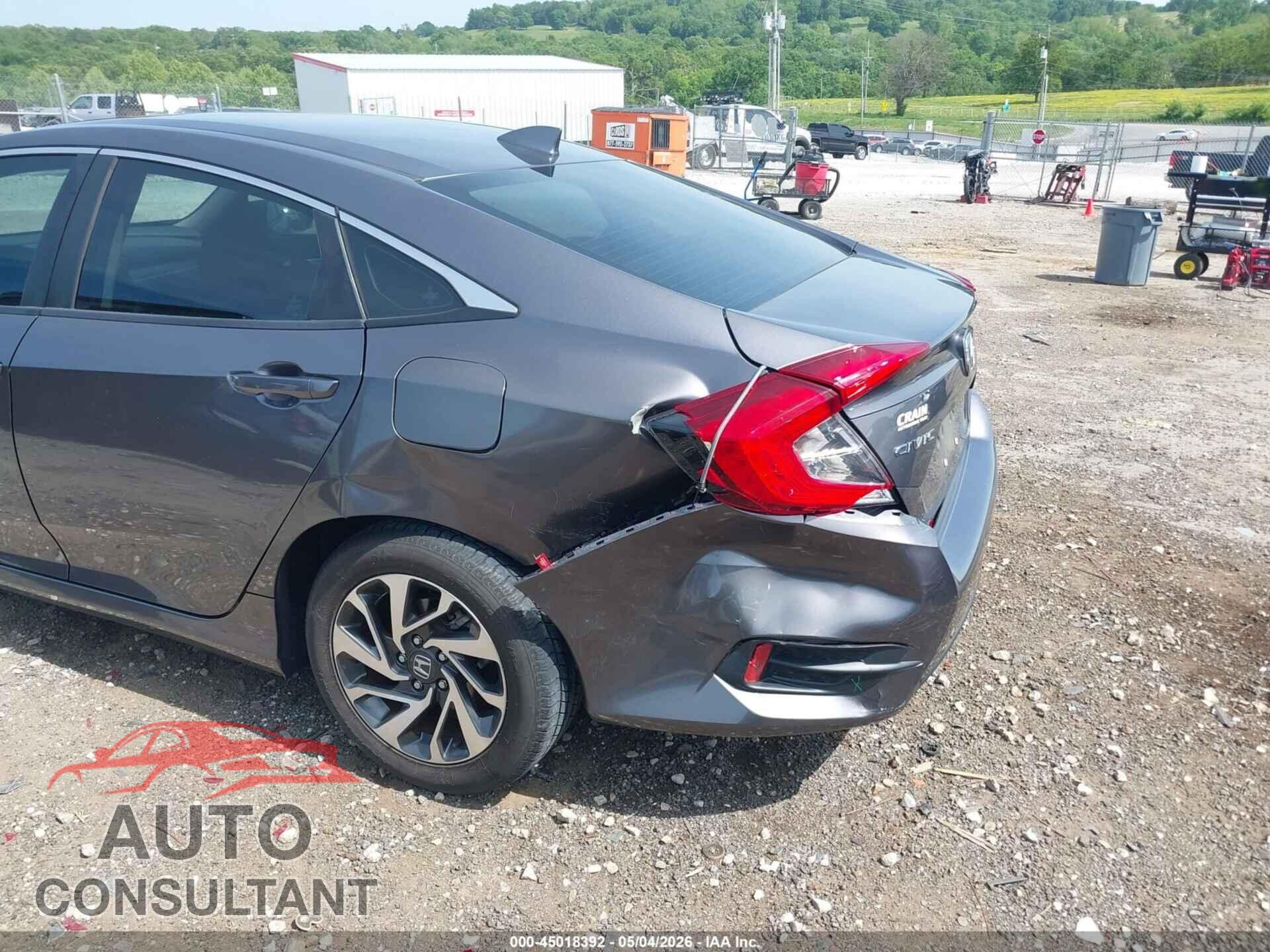 HONDA CIVIC 2017 - 19XFC2F88HE017433