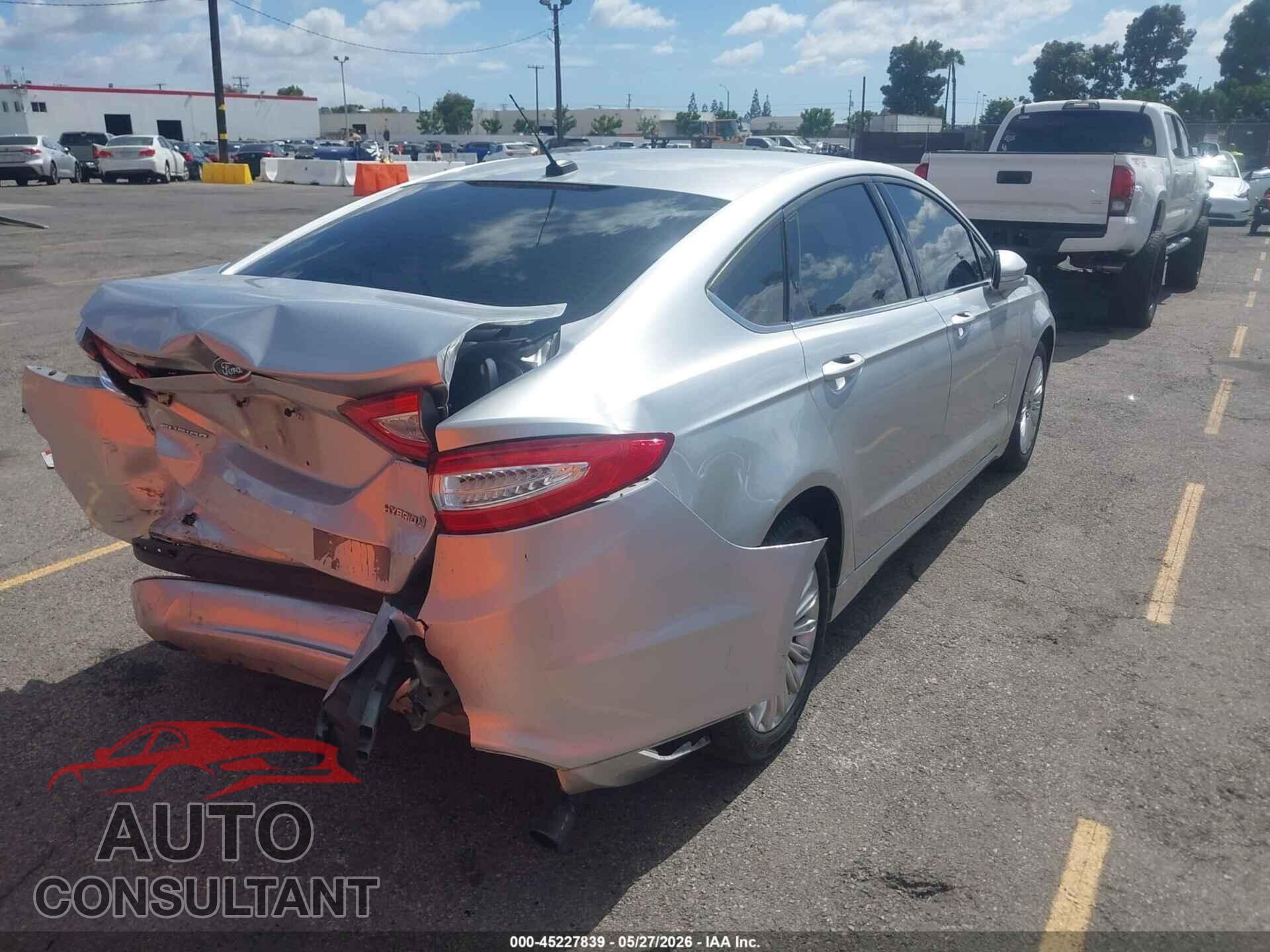 FORD FUSION HYBRID 2014 - 3FA6P0LU6ER129832
