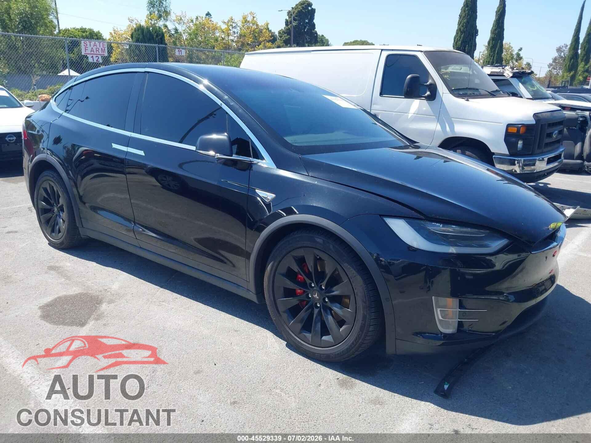 TESLA MODEL X 2016 - 5YJXCBE46GF000206