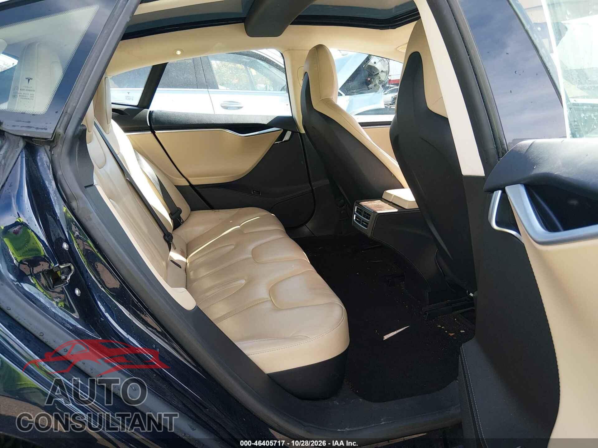 TESLA MODEL S 2015 - 5YJSA1H27FF083311