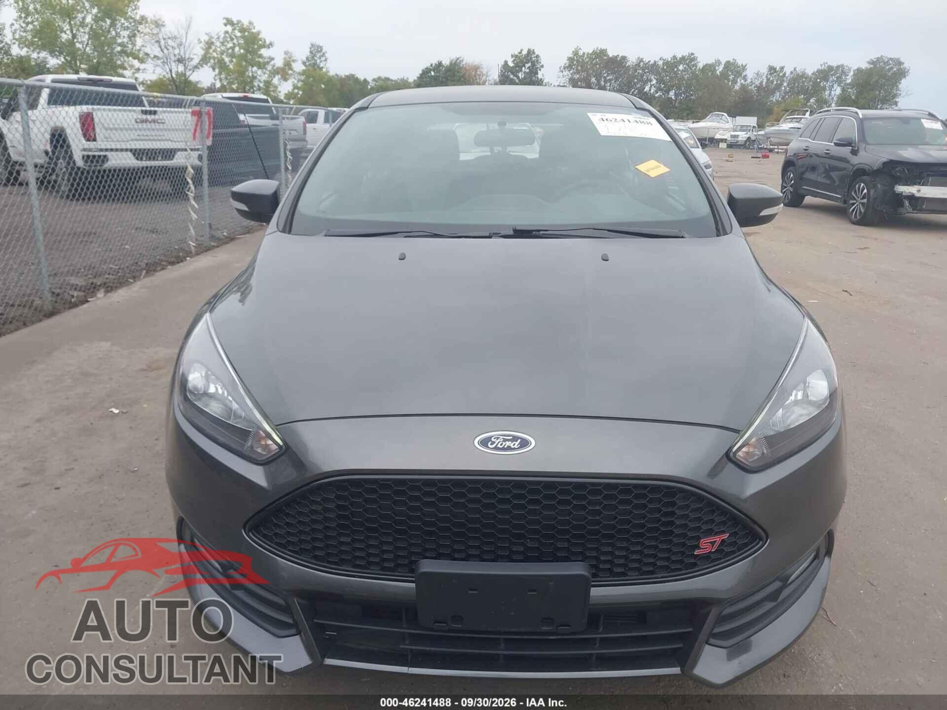 FORD FOCUS ST 2018 - 1FADP3L97JL239432