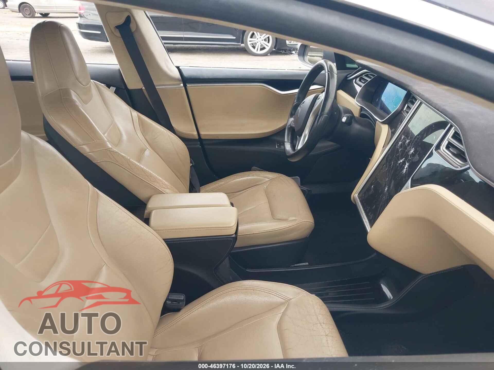 TESLA MODEL S 2015 - 5YJSA1E13FF117367