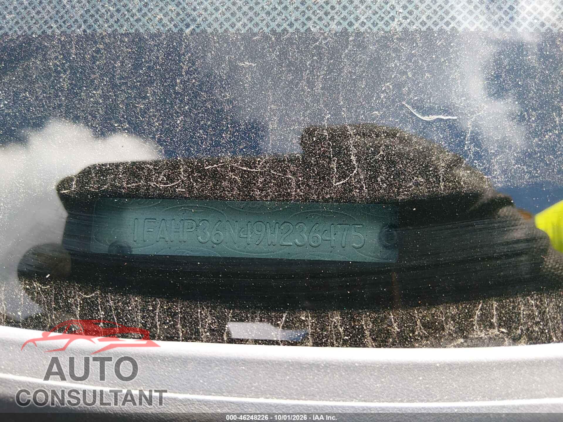 FORD FOCUS 2009 - 1FAHP36N49W236475