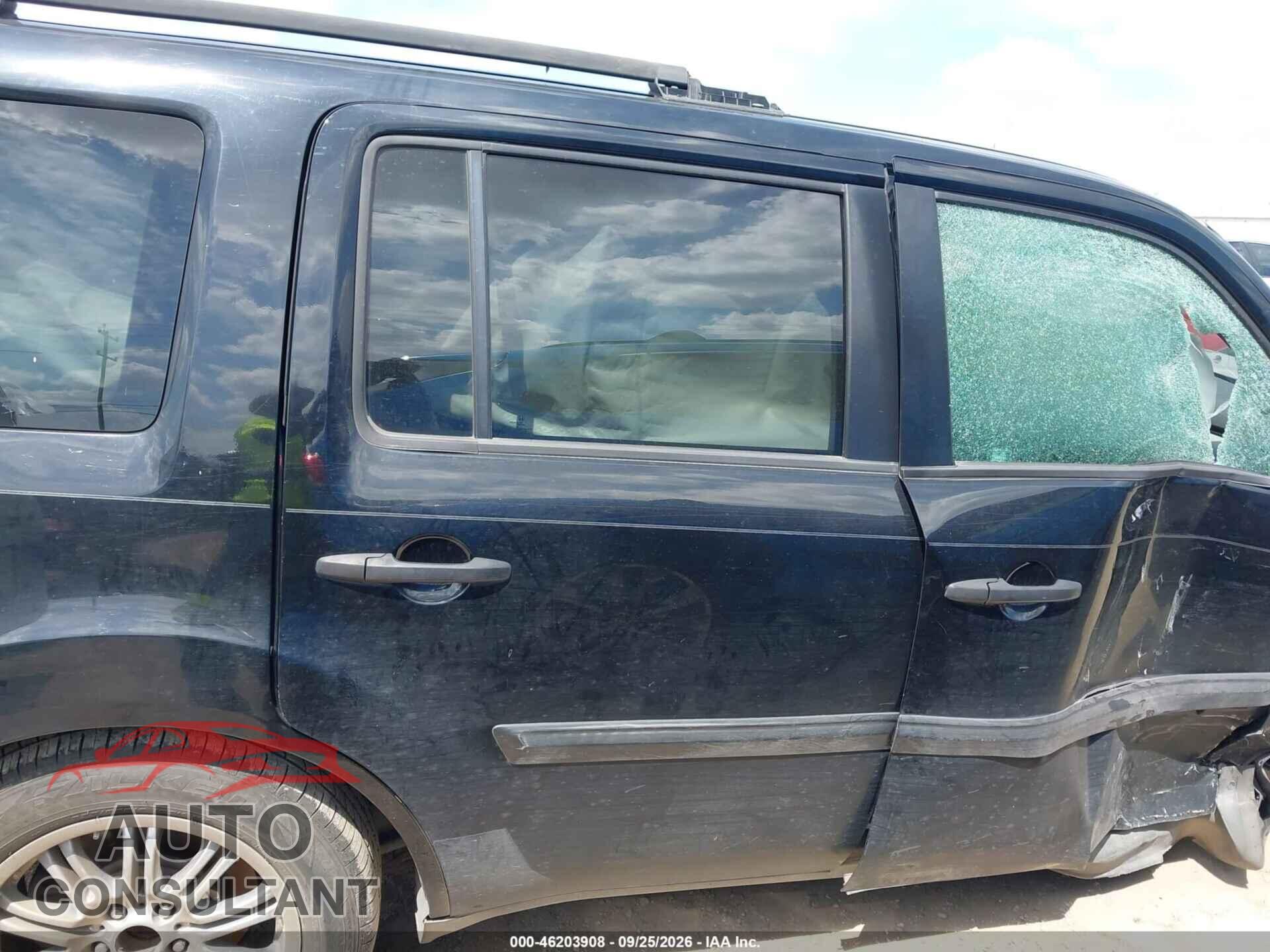HONDA PILOT 2012 - 5FNYF3H27CB009244
