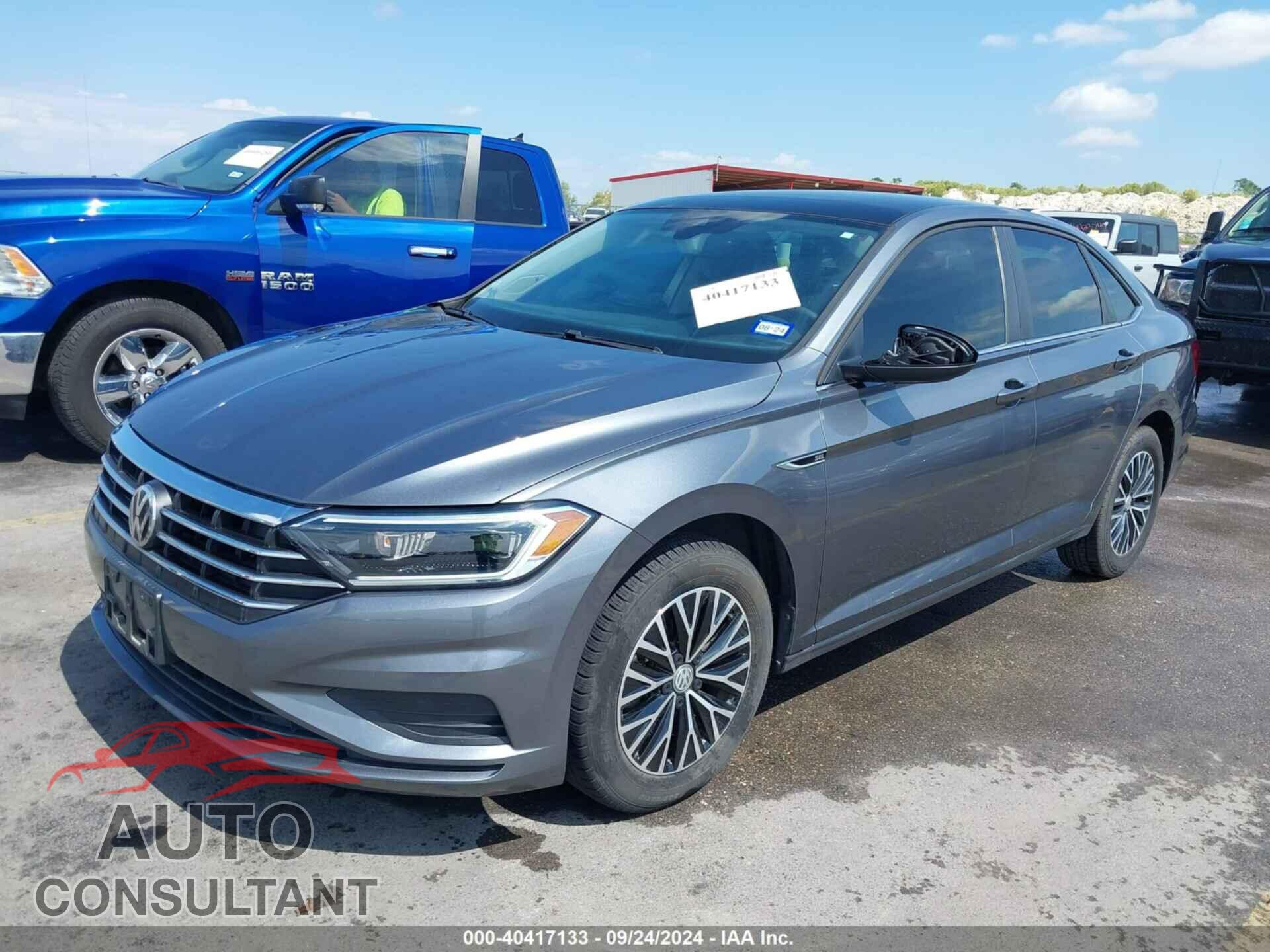 VOLKSWAGEN JETTA 2019 - 3VWEB7BU0KM228604