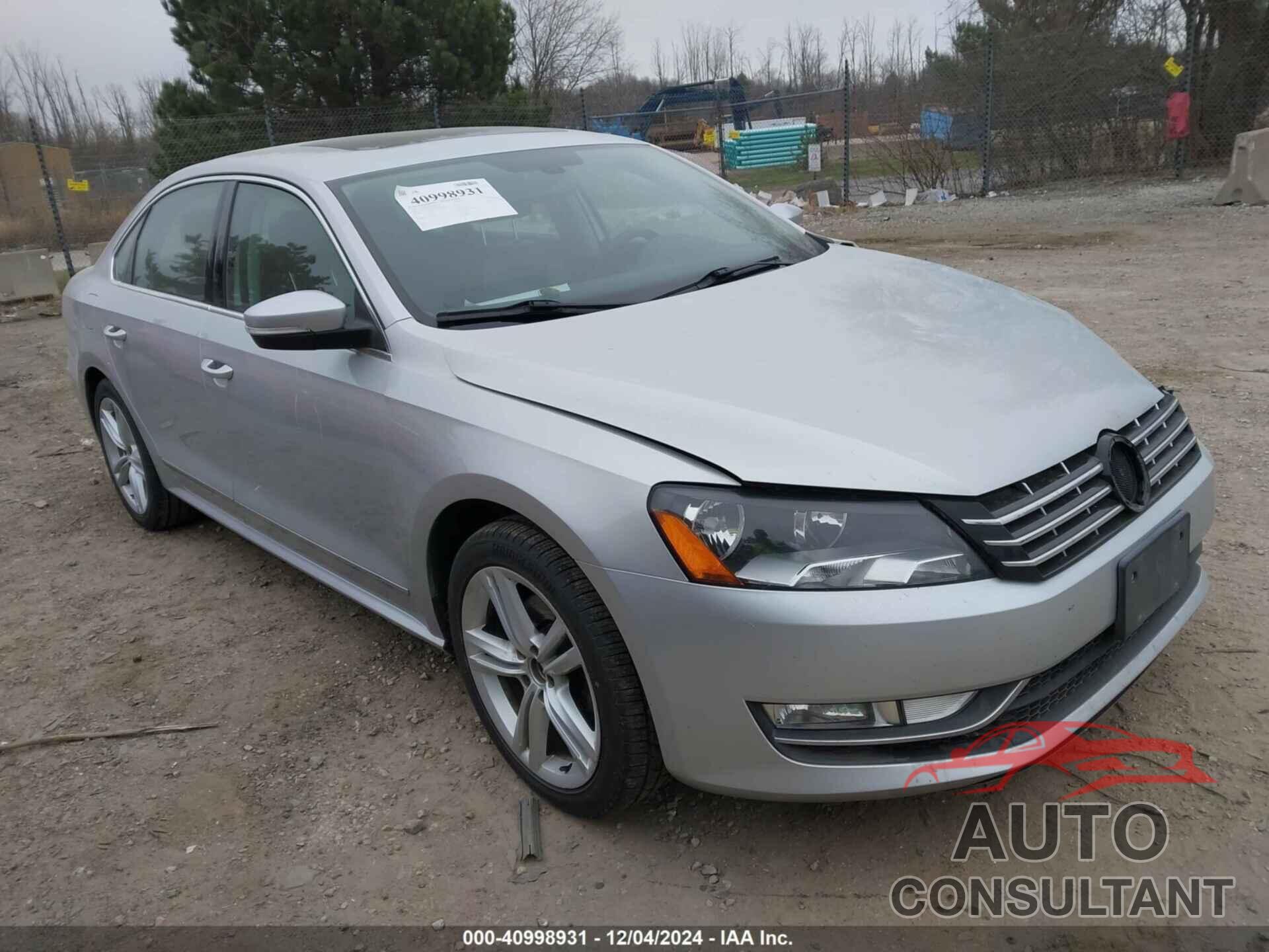 VOLKSWAGEN PASSAT 2013 - 1VWCN7A32DC028738