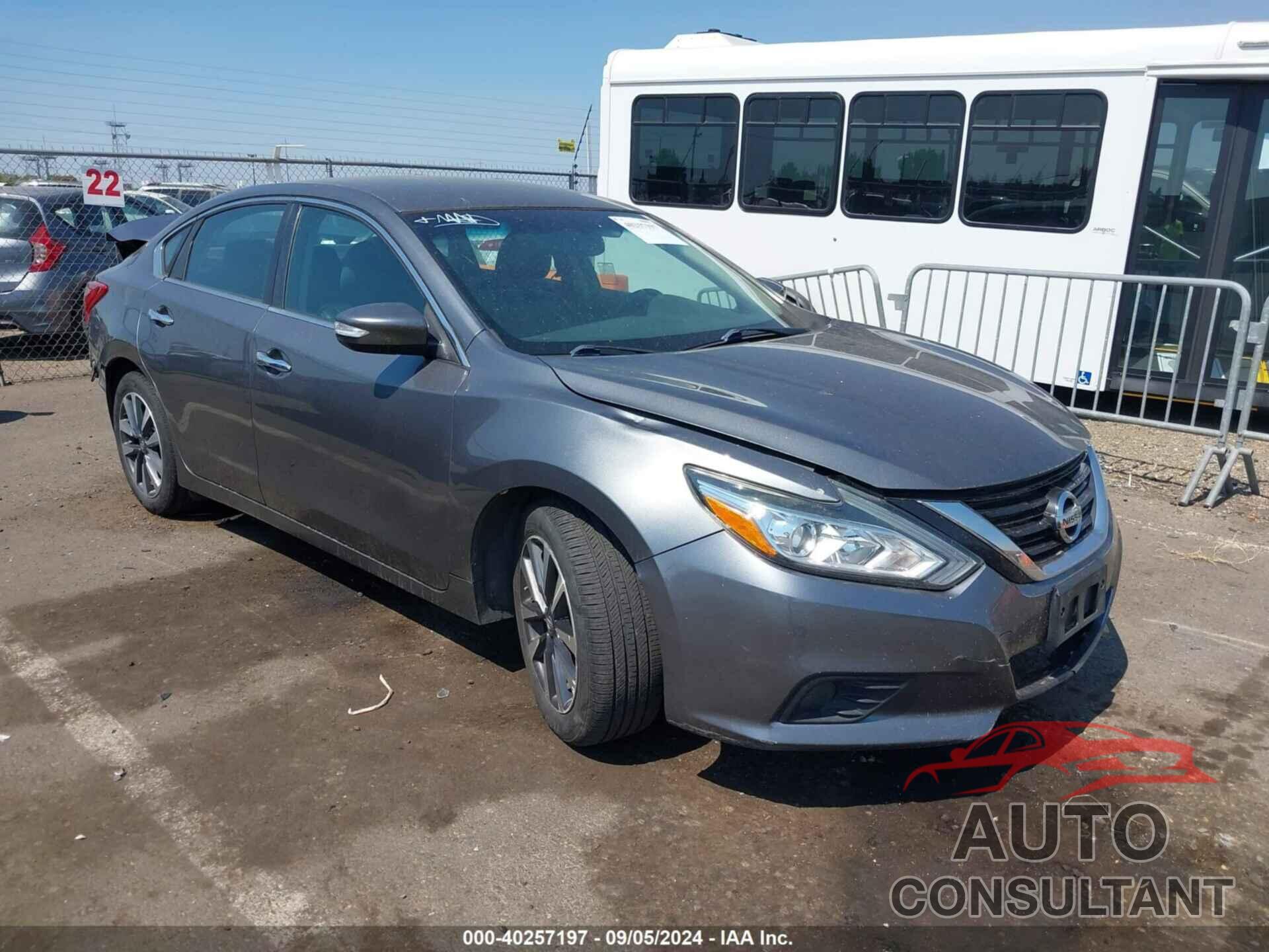 NISSAN ALTIMA 2017 - 1N4AL3AP2HC213525