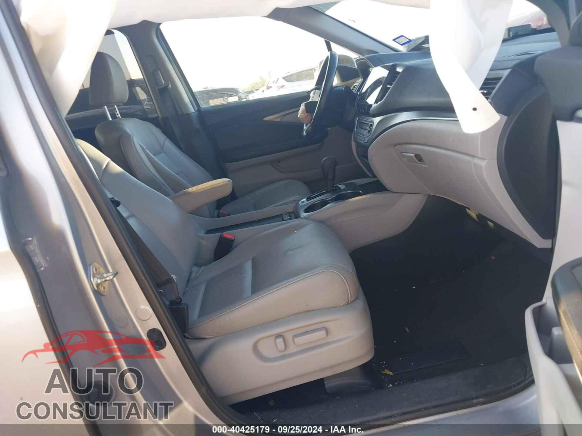 HONDA PILOT 2019 - 5FNYF5H59KB034120