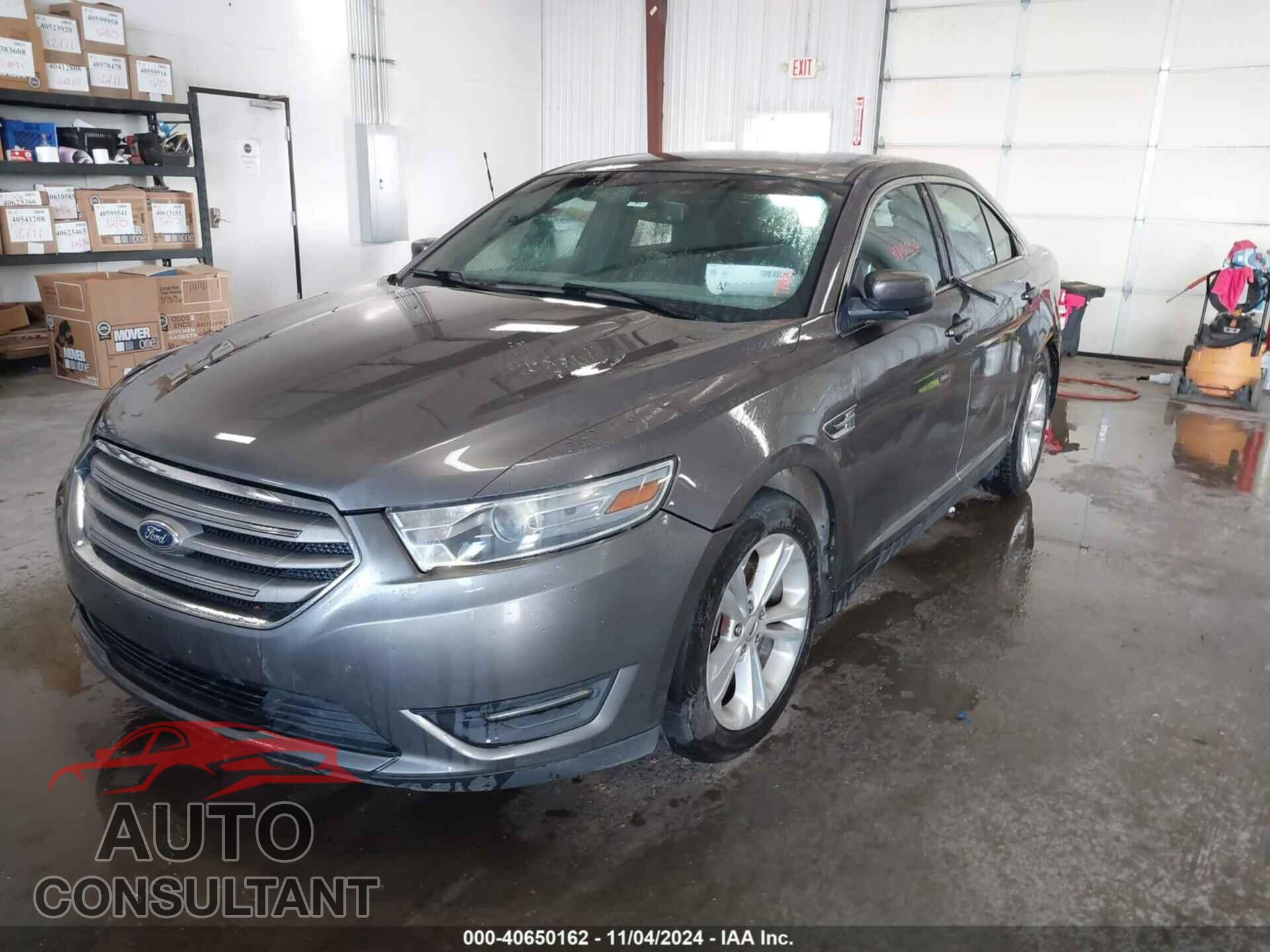 FORD TAURUS 2013 - 1FAHP2E82DG155984