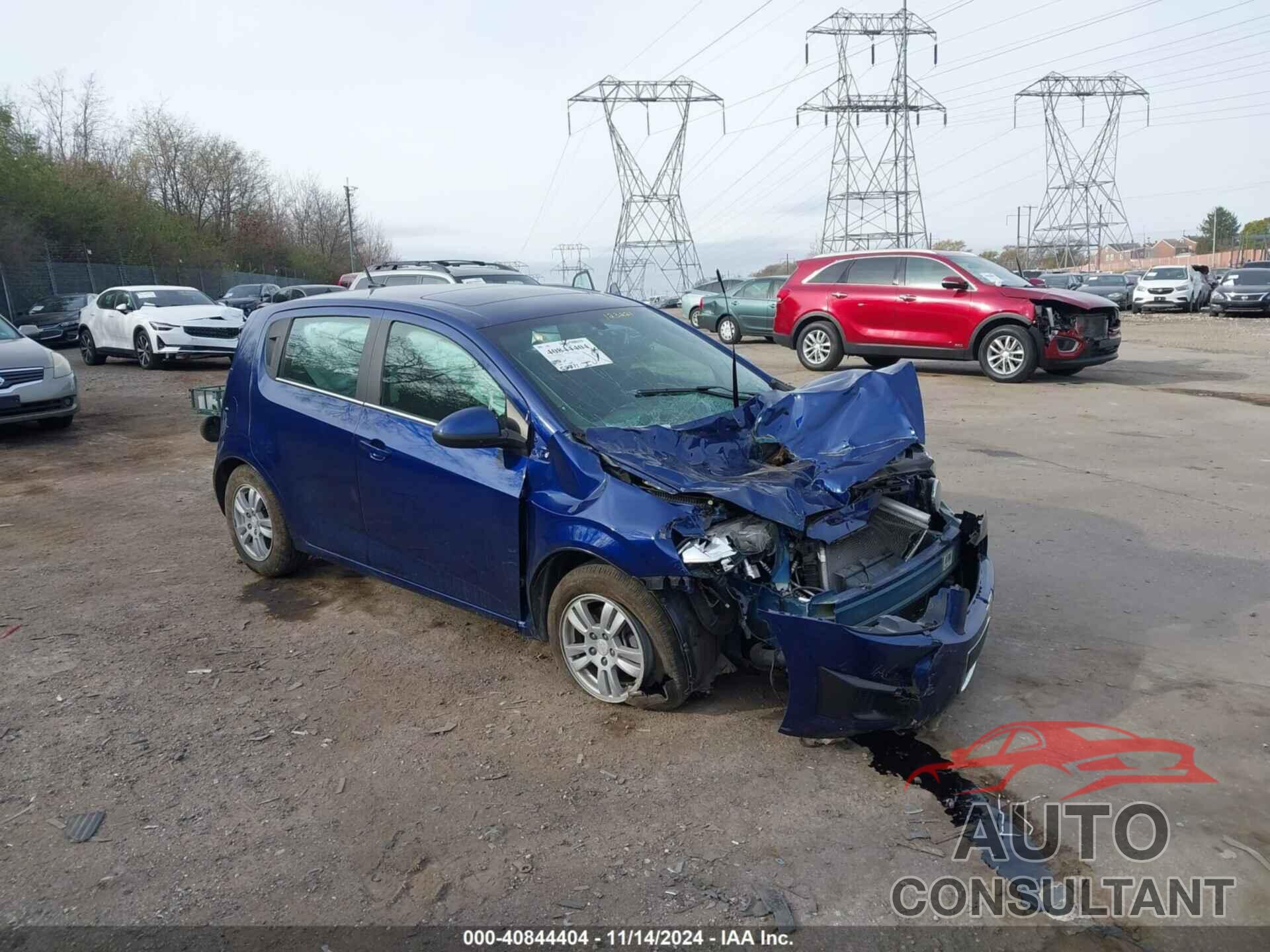 CHEVROLET SONIC 2014 - 1G1JC6SB7E4123221