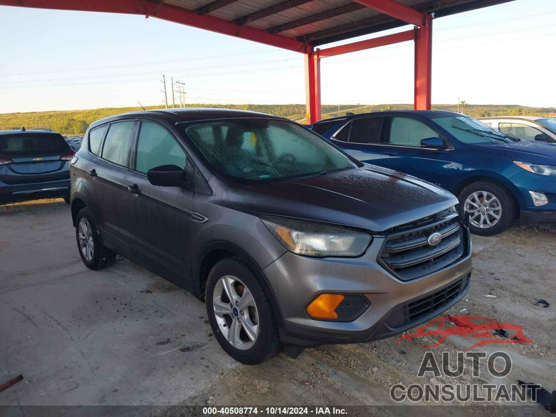 FORD ESCAPE 2018 - 1FMCU0F77JUB55429