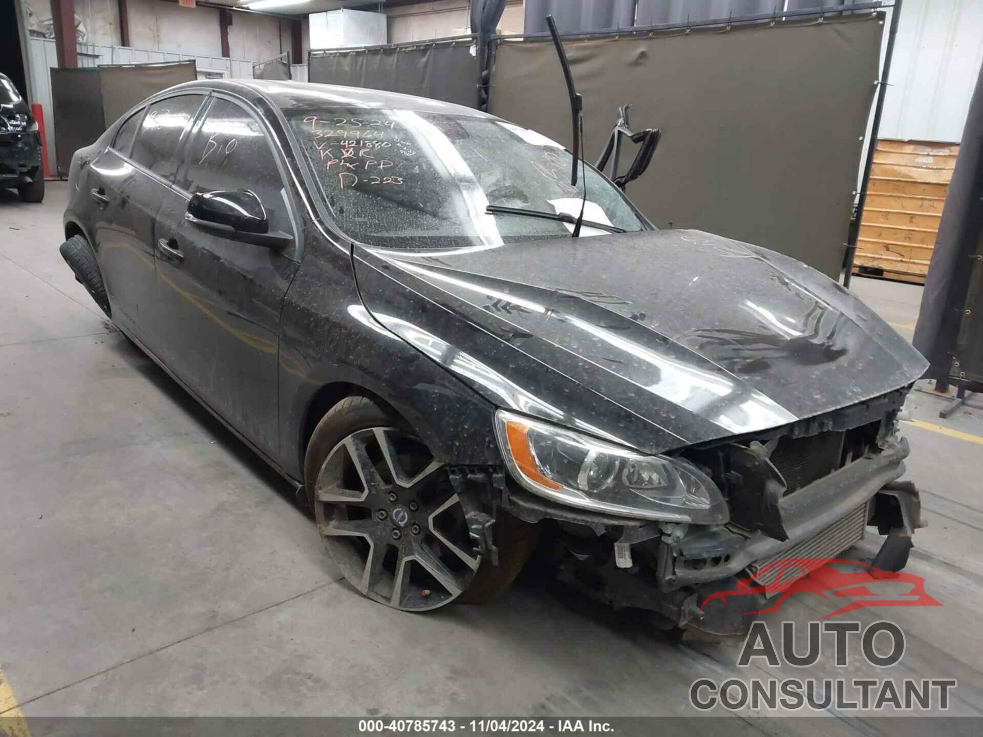 VOLVO S60 2017 - YV126MFL8H2421880