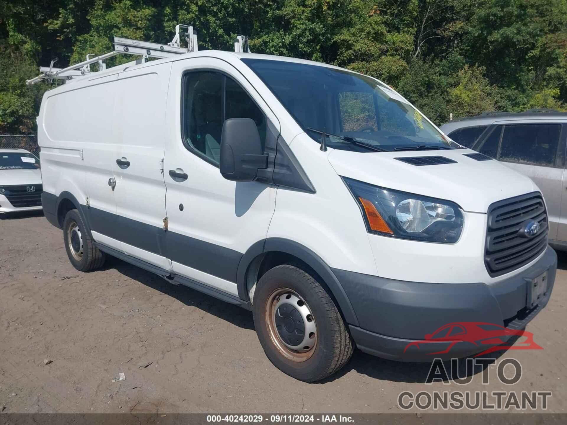 FORD TRANSIT-150 2018 - 1FTYE1ZM7JKB51973