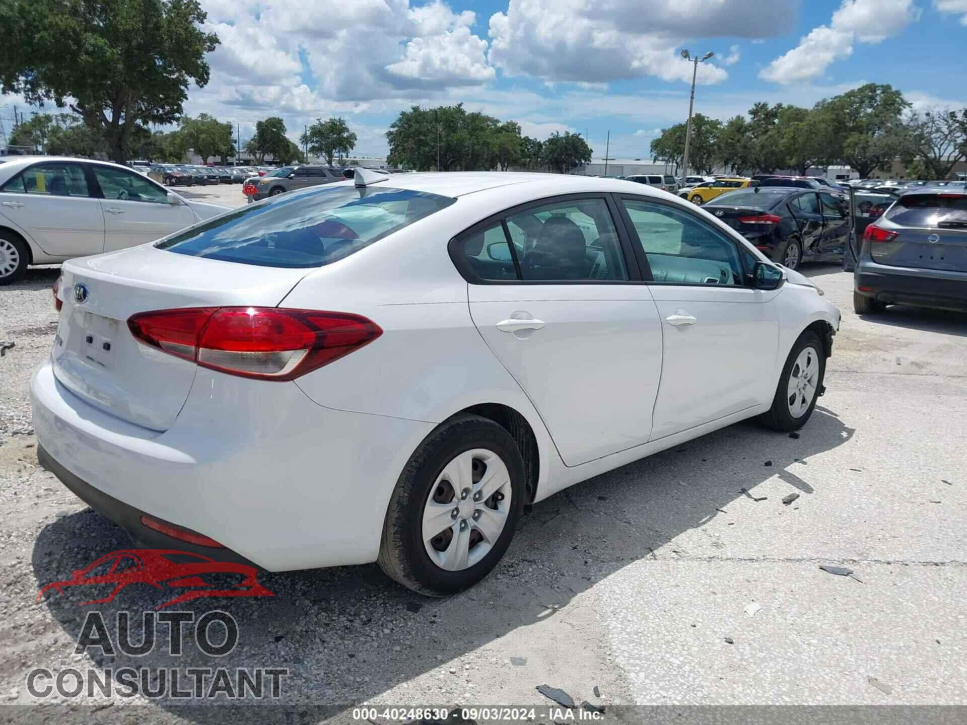 KIA FORTE 2017 - 3KPFL4A78HE017426