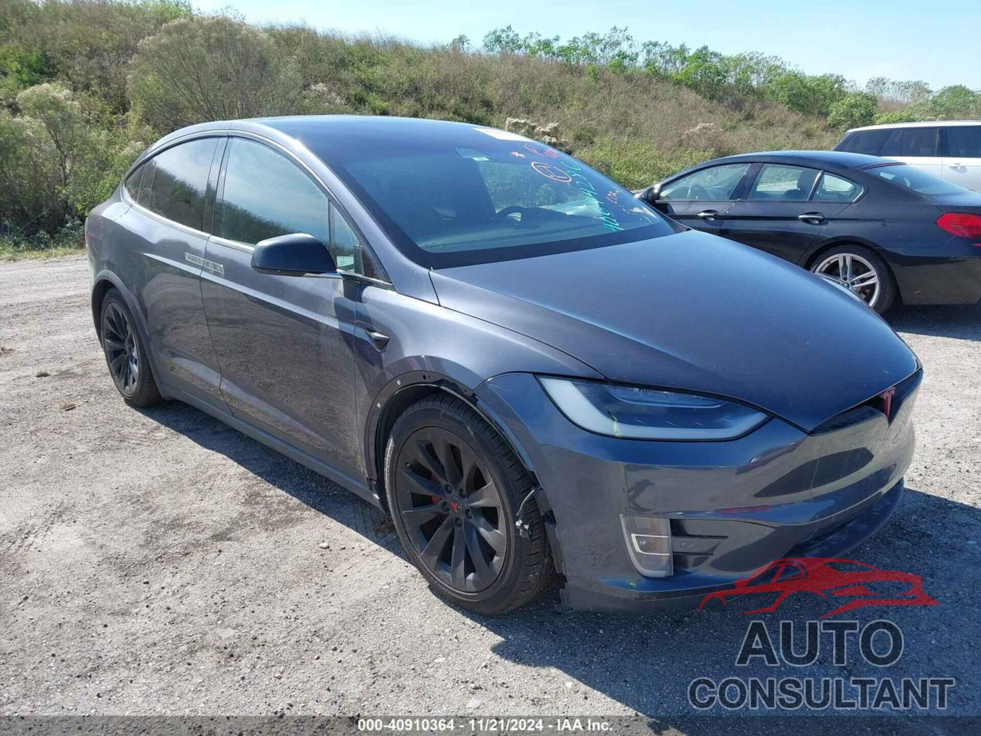 TESLA MODEL X 2018 - 5YJXCDE2XJF106305