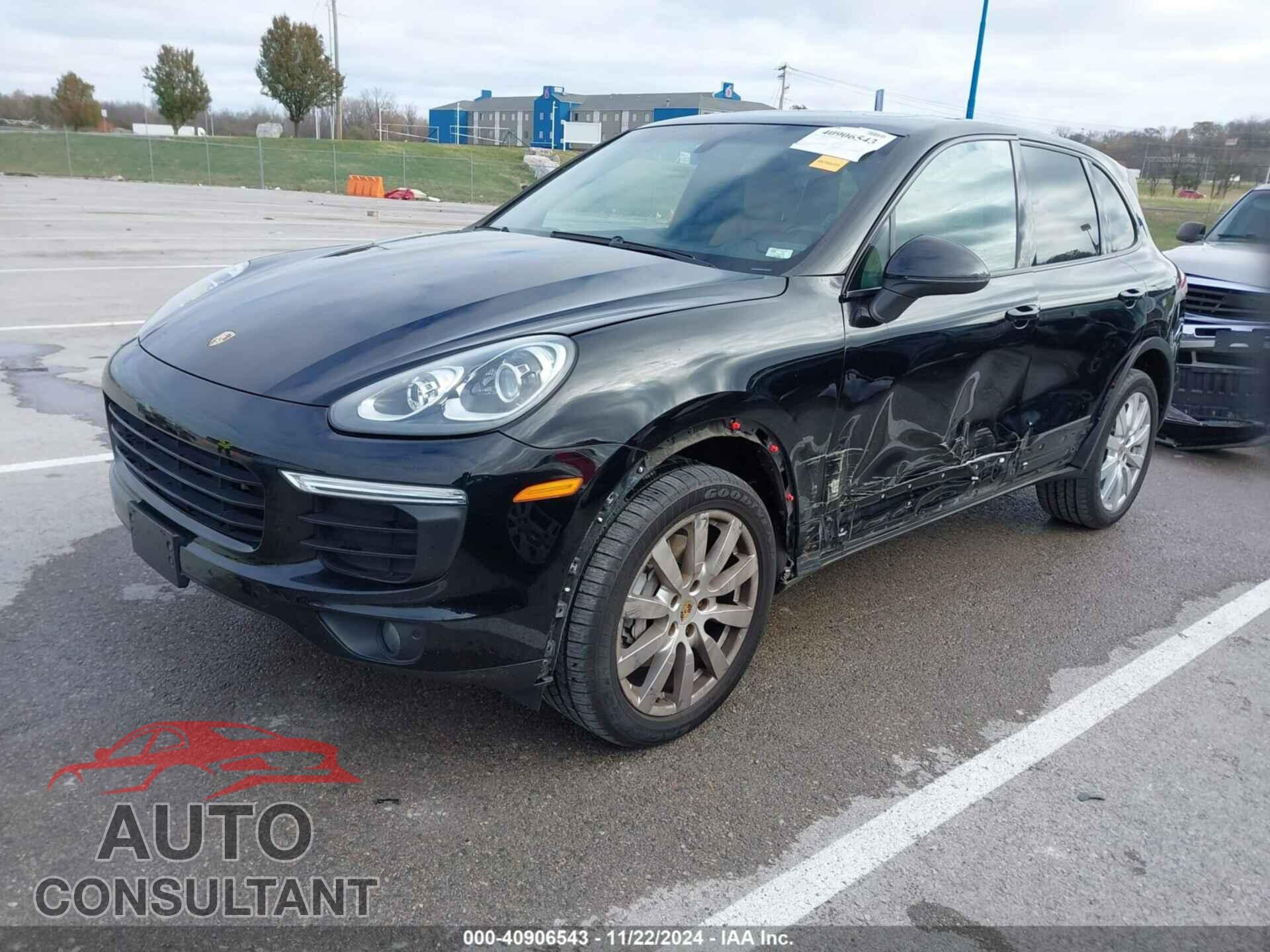 PORSCHE CAYENNE 2016 - WP1AA2A23GLA01597