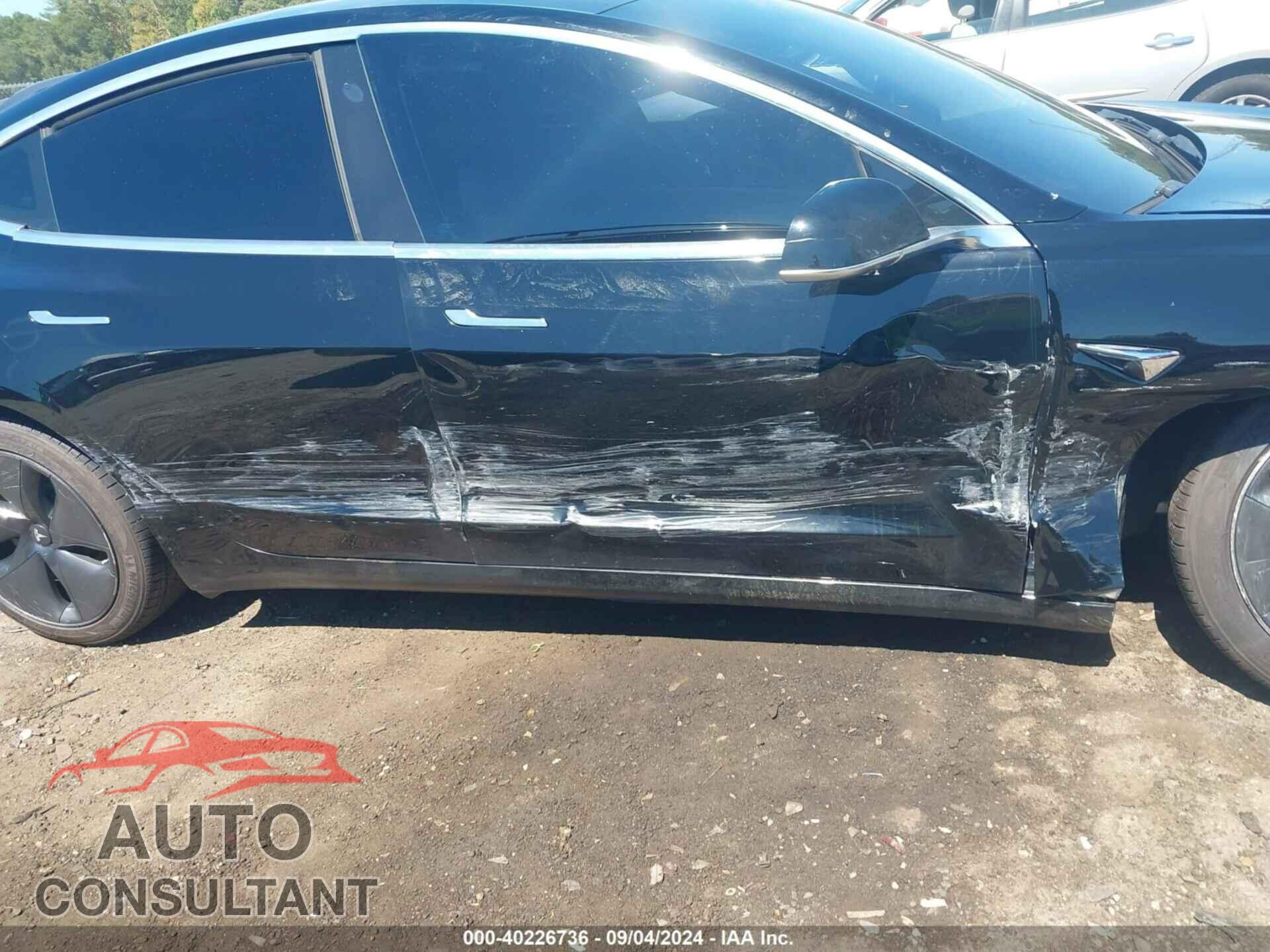 TESLA MODEL 3 2018 - 5YJ3E1EA4JF042129