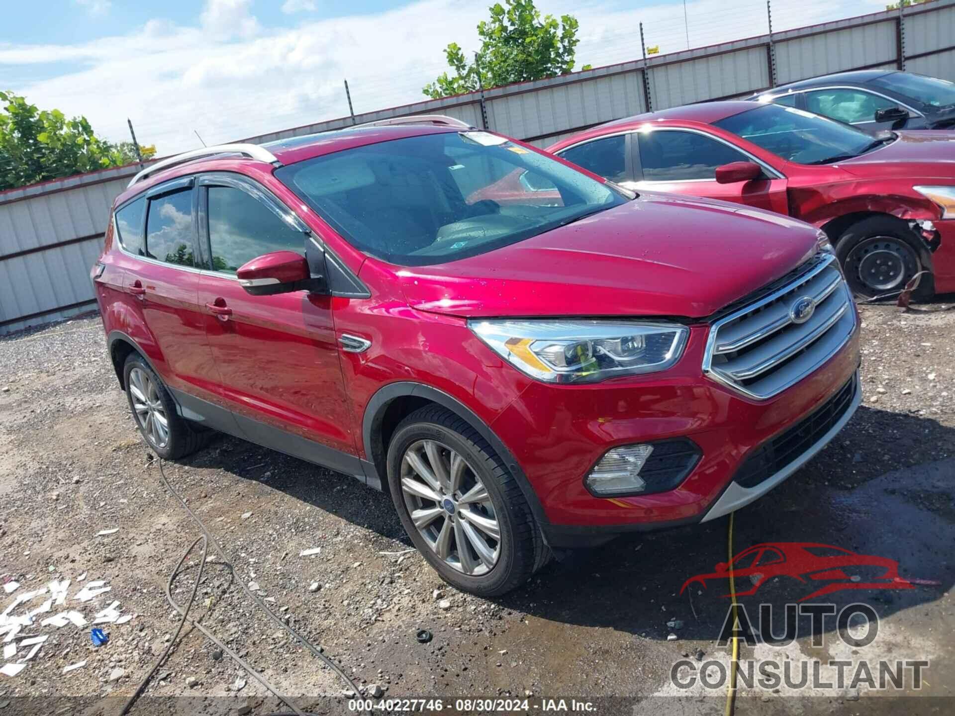 FORD ESCAPE 2018 - 1FMCU9J90JUD54965