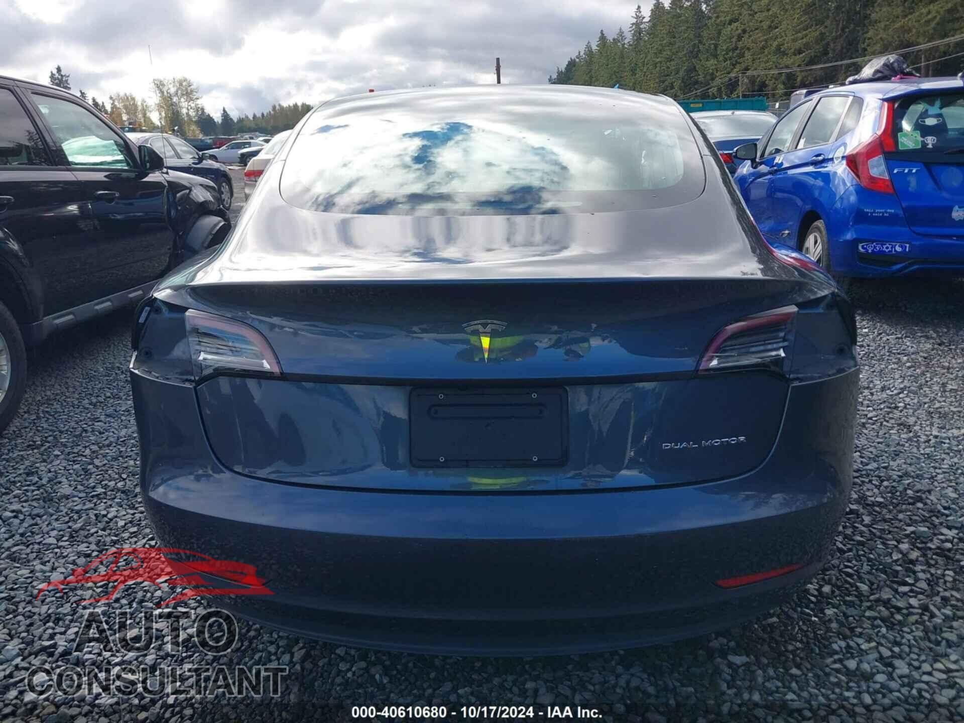 TESLA MODEL 3 2019 - 5YJ3E1EB0KF386437