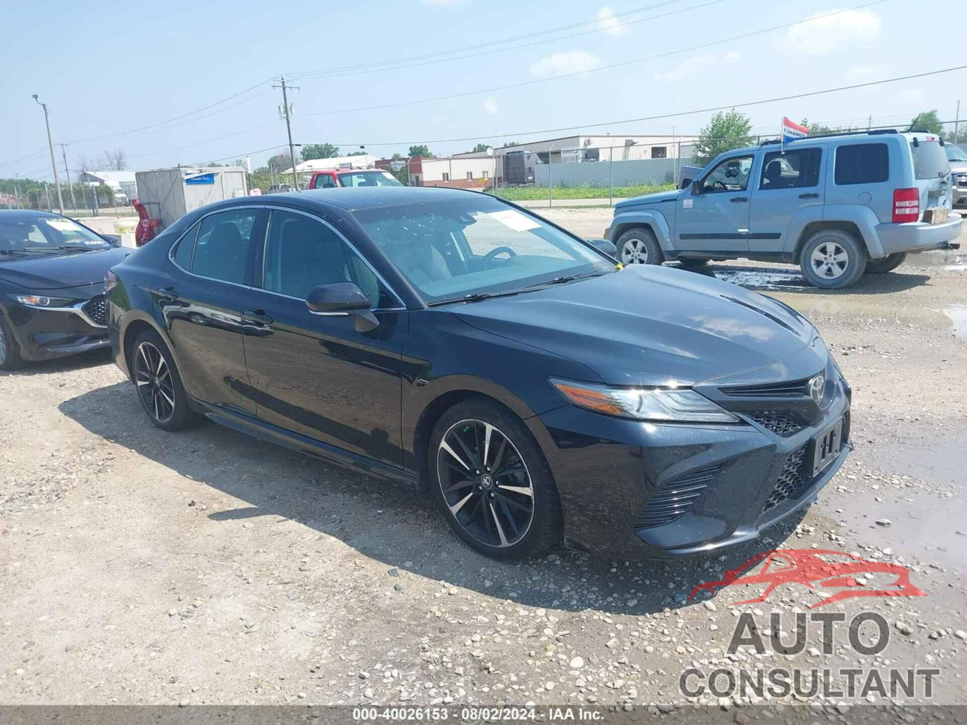 TOYOTA CAMRY 2018 - 4T1B61HK3JU014628