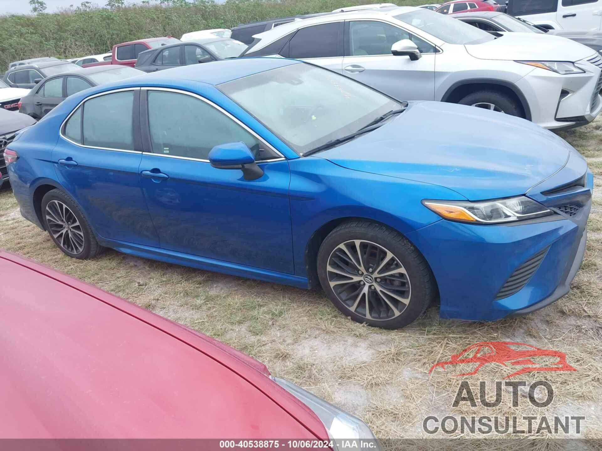 TOYOTA CAMRY 2018 - 4T1B11HK0JU118959