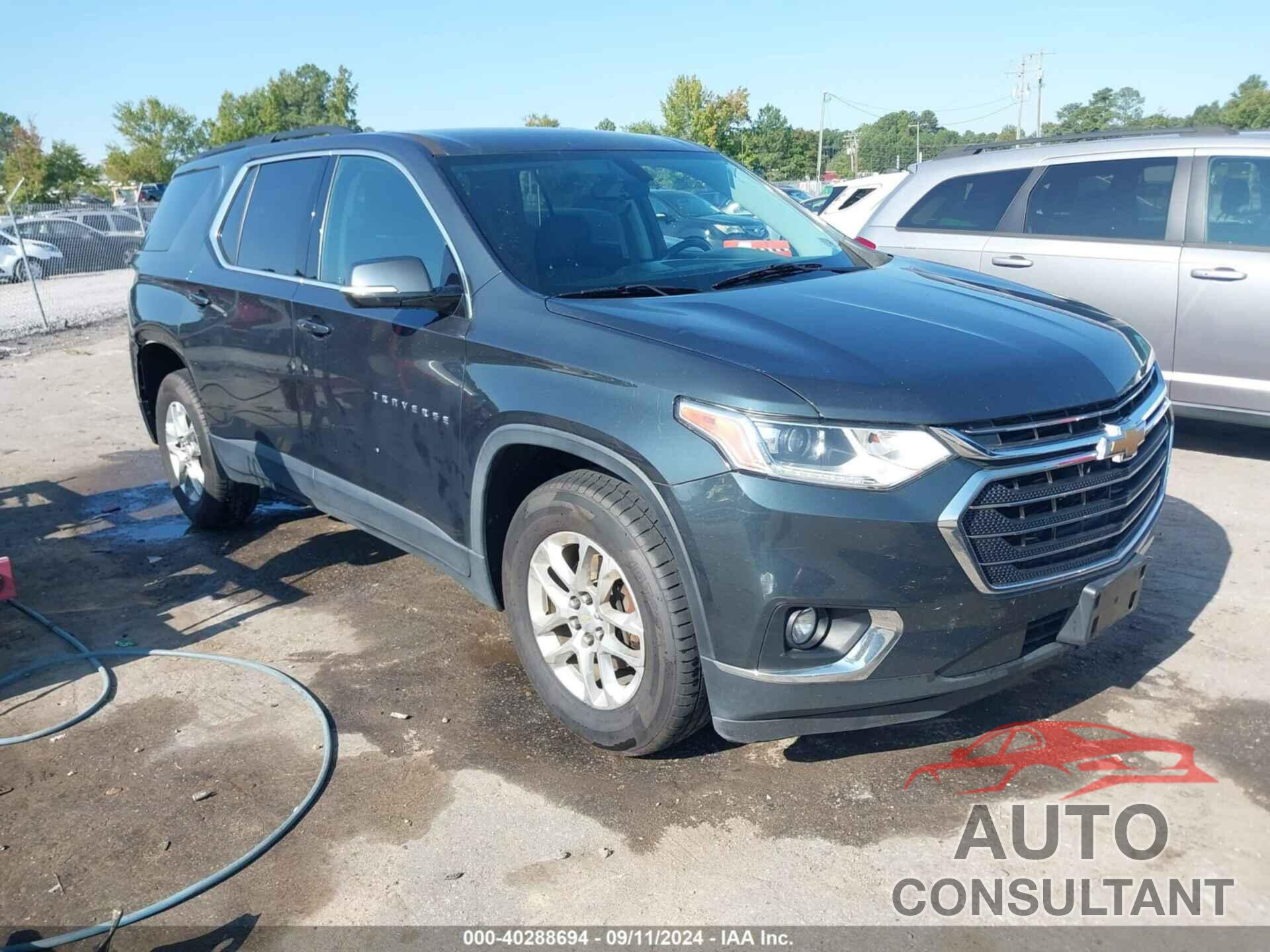 CHEVROLET TRAVERSE 2019 - 1GNERGKW3KJ144538