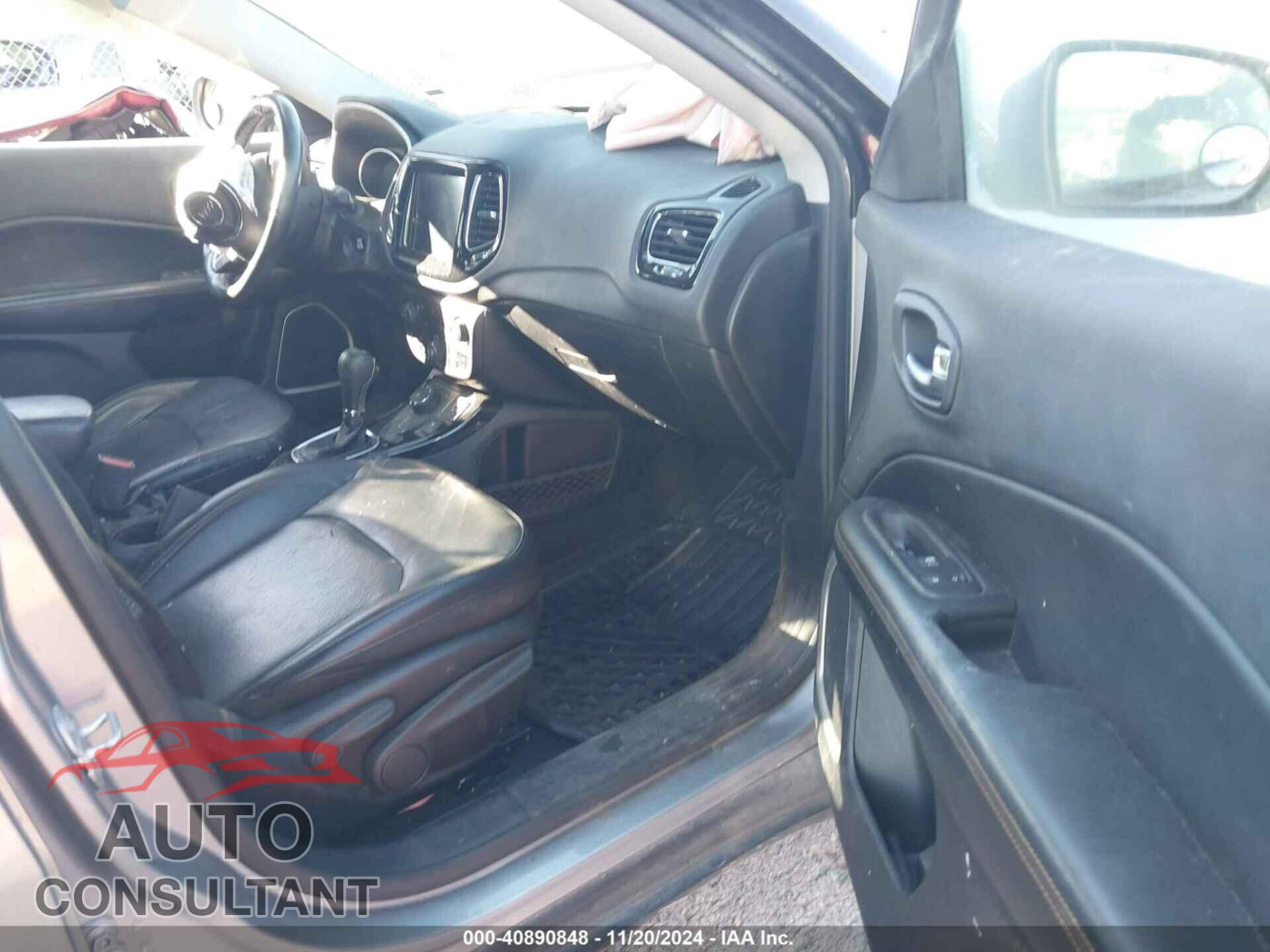 JEEP COMPASS 2020 - 3C4NJDCB8LT193769