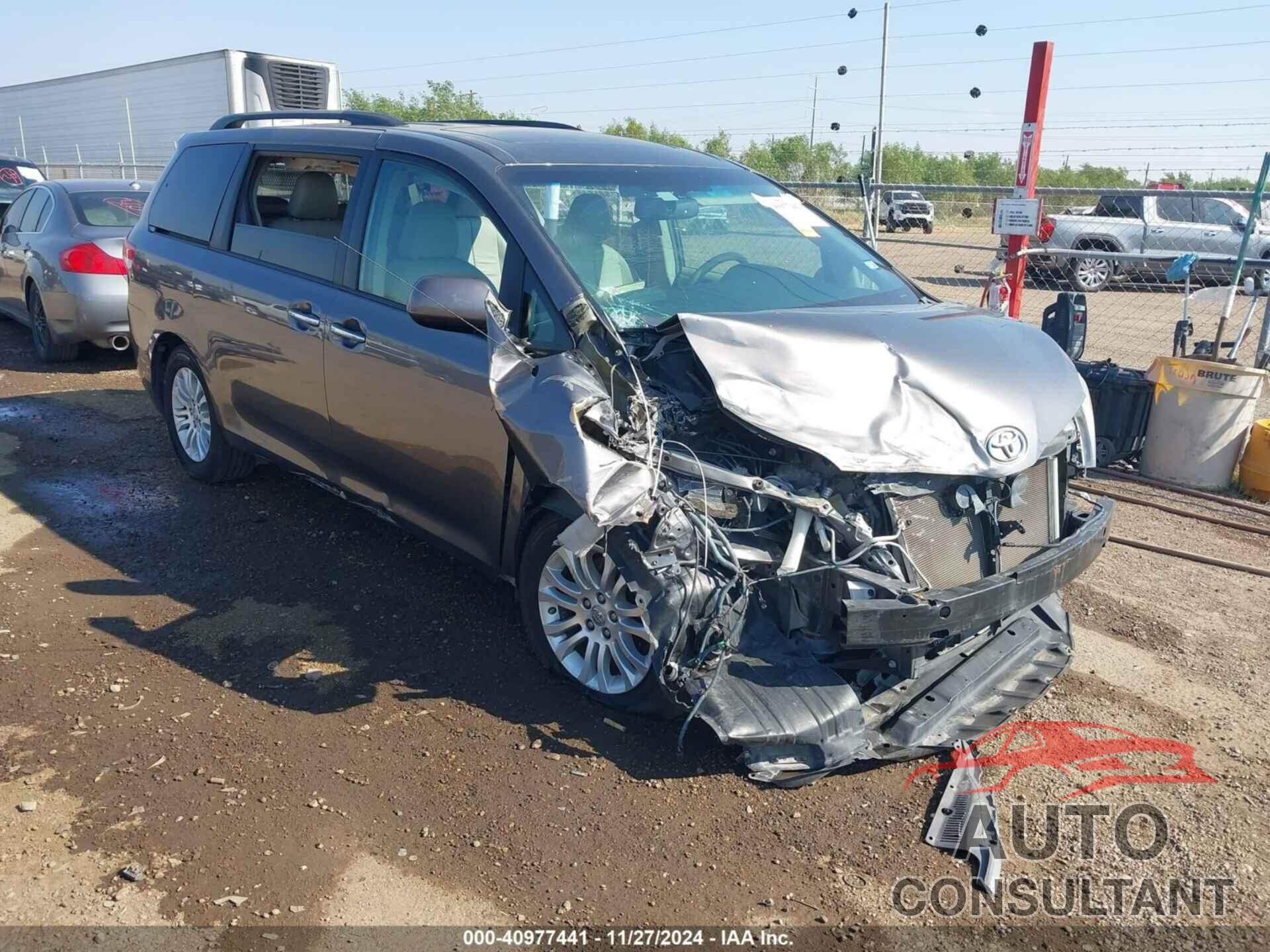 TOYOTA SIENNA 2014 - 5TDYK3DC0ES434037