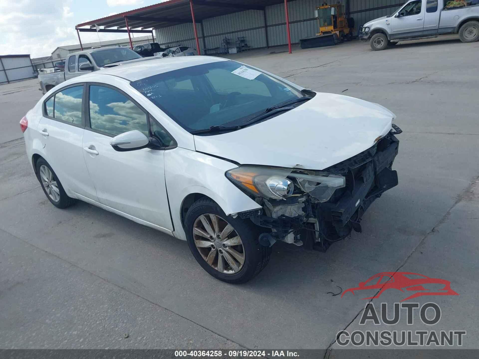 KIA FORTE 2016 - KNAFX4A6XG5605105
