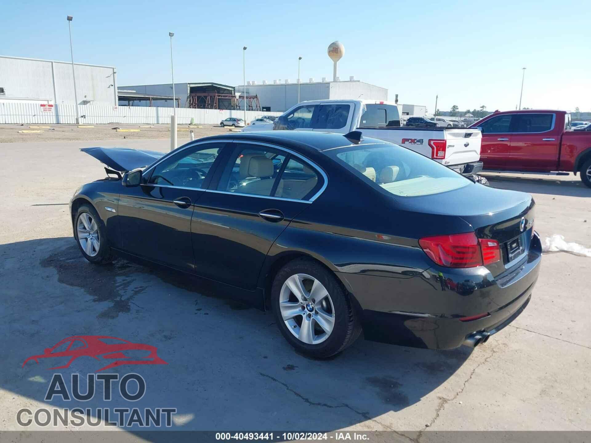 BMW 528I 2013 - WBAXG5C55DDY33559