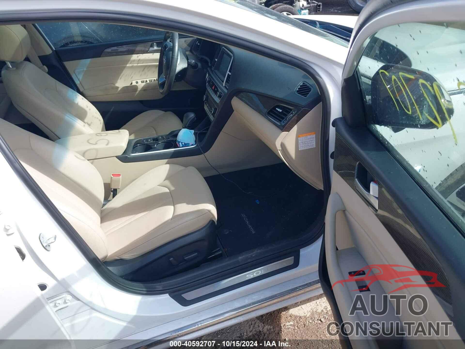 HYUNDAI SONATA HYBRID 2019 - KMHE34L3XKA092592