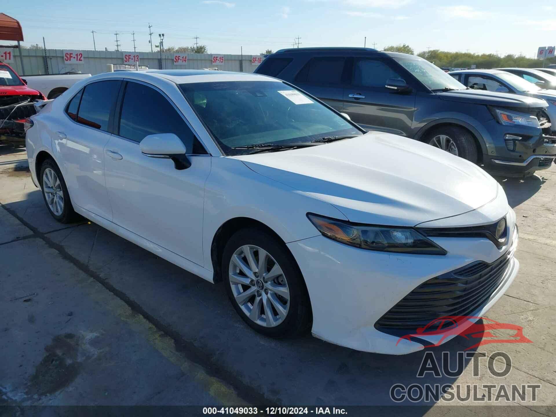 TOYOTA CAMRY 2018 - 4T1B11HK0JU094565
