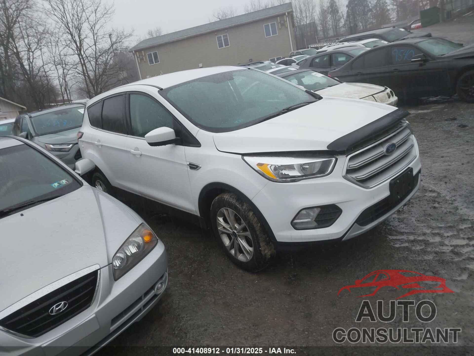 FORD ESCAPE 2017 - 1FMCU9GD0HUA41243