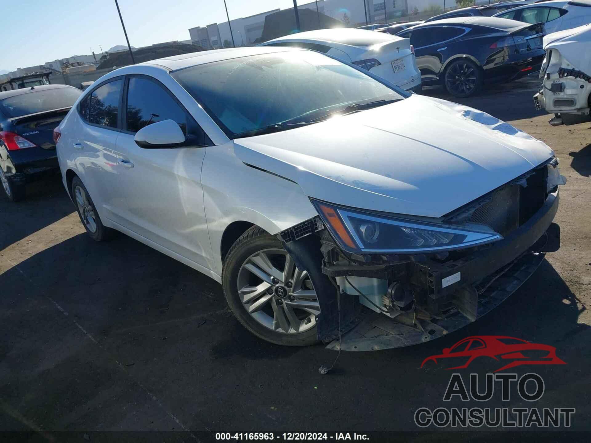 HYUNDAI ELANTRA 2019 - 5NPD84LF4KH474671