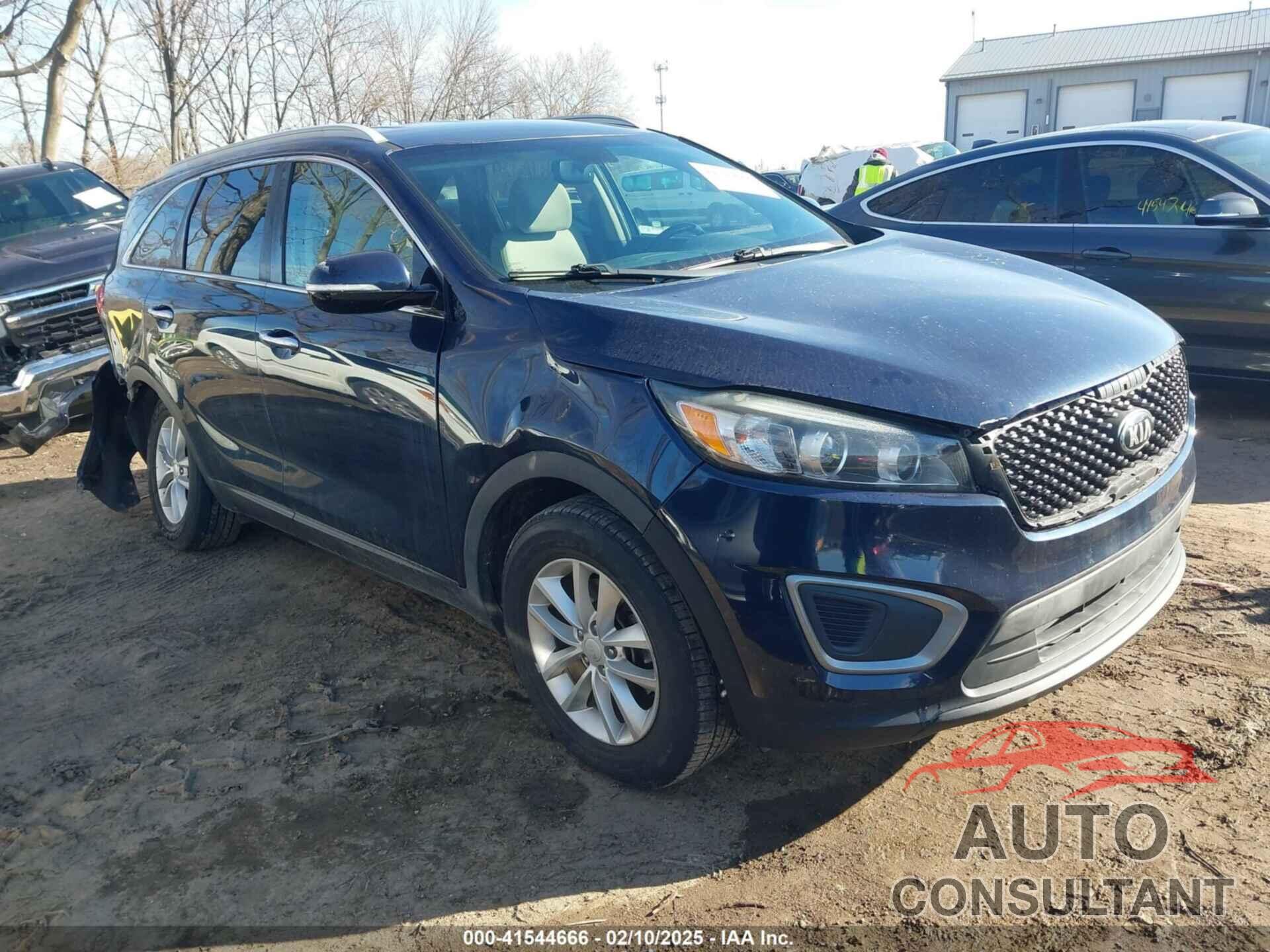 KIA SORENTO 2017 - 5XYPG4A35HG265593