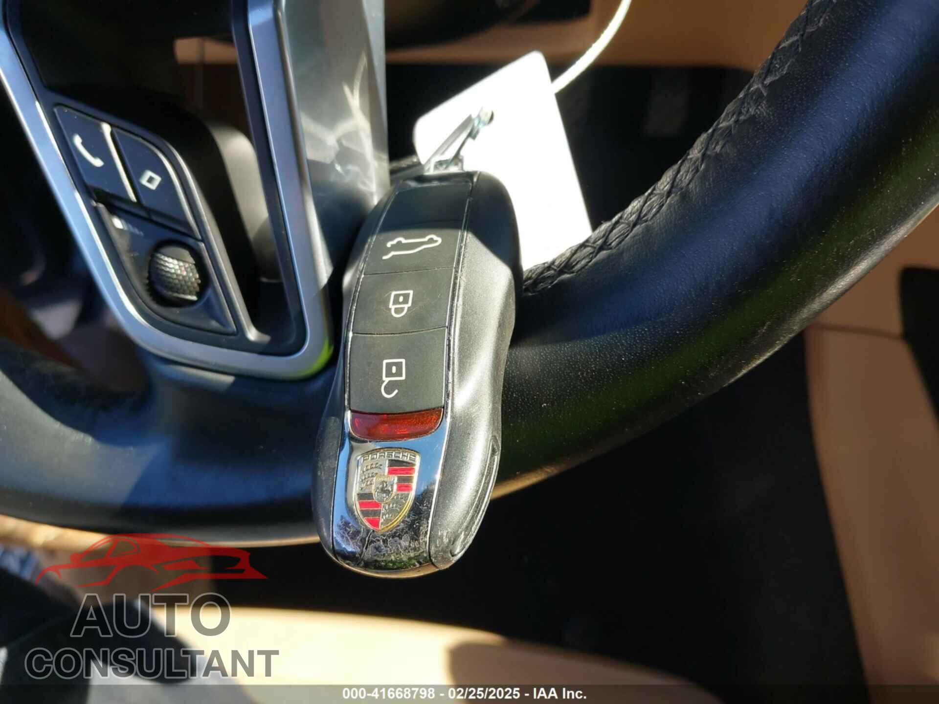PORSCHE MACAN 2021 - WP1AB2A53MLB38137
