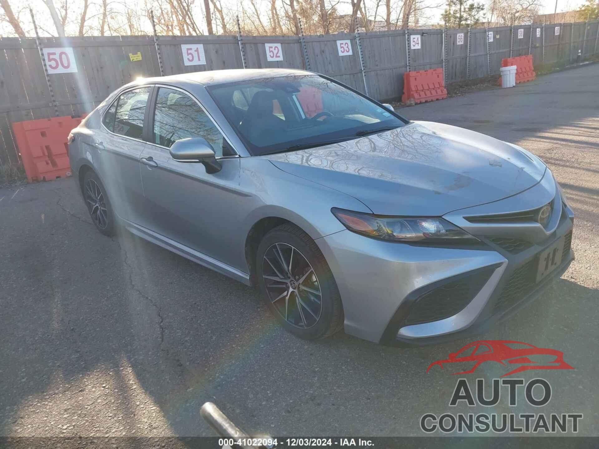 TOYOTA CAMRY 2023 - 4T1G11AK3PU087490