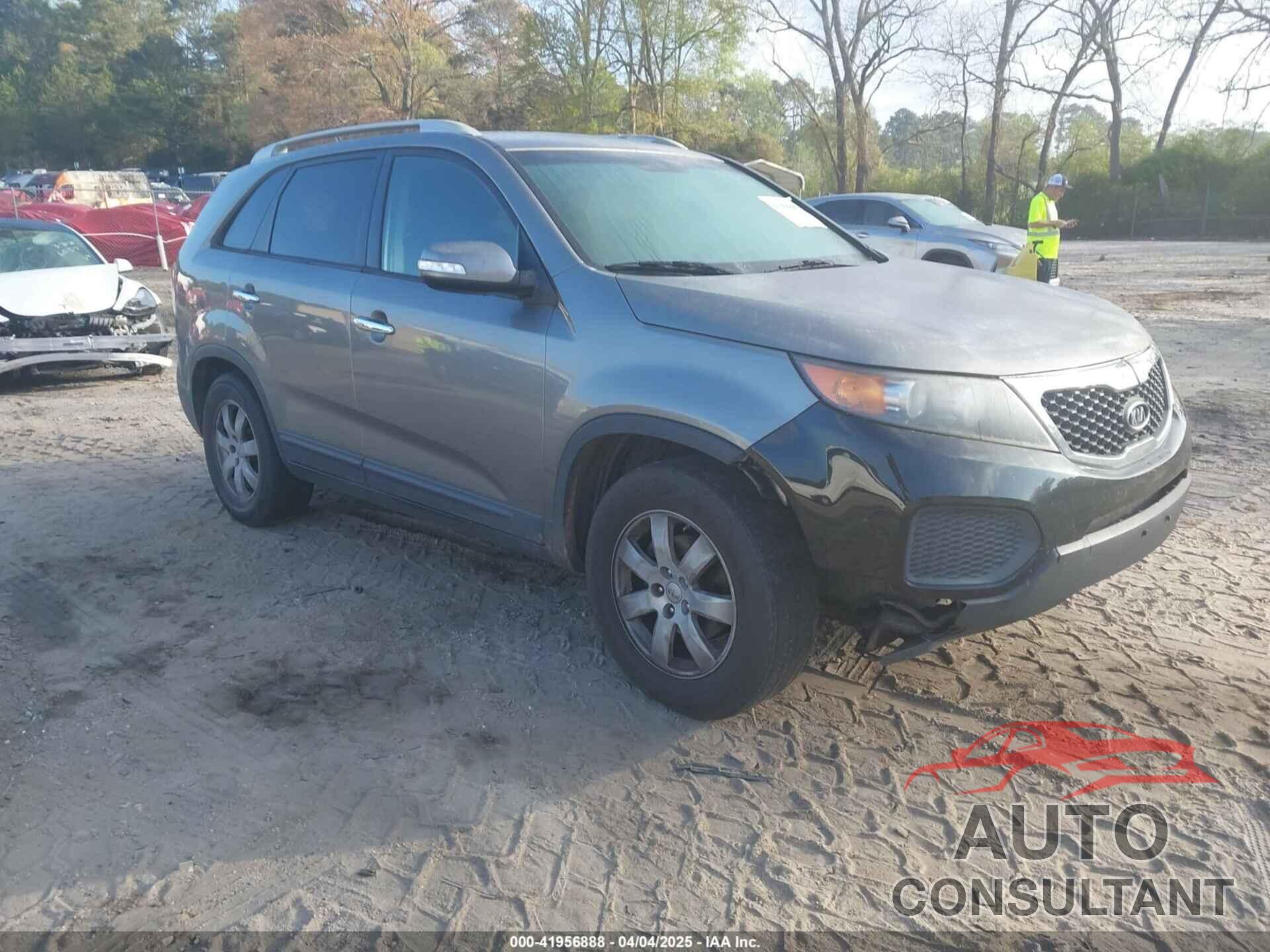 KIA SORENTO 2013 - 5XYKT4A25DG322978