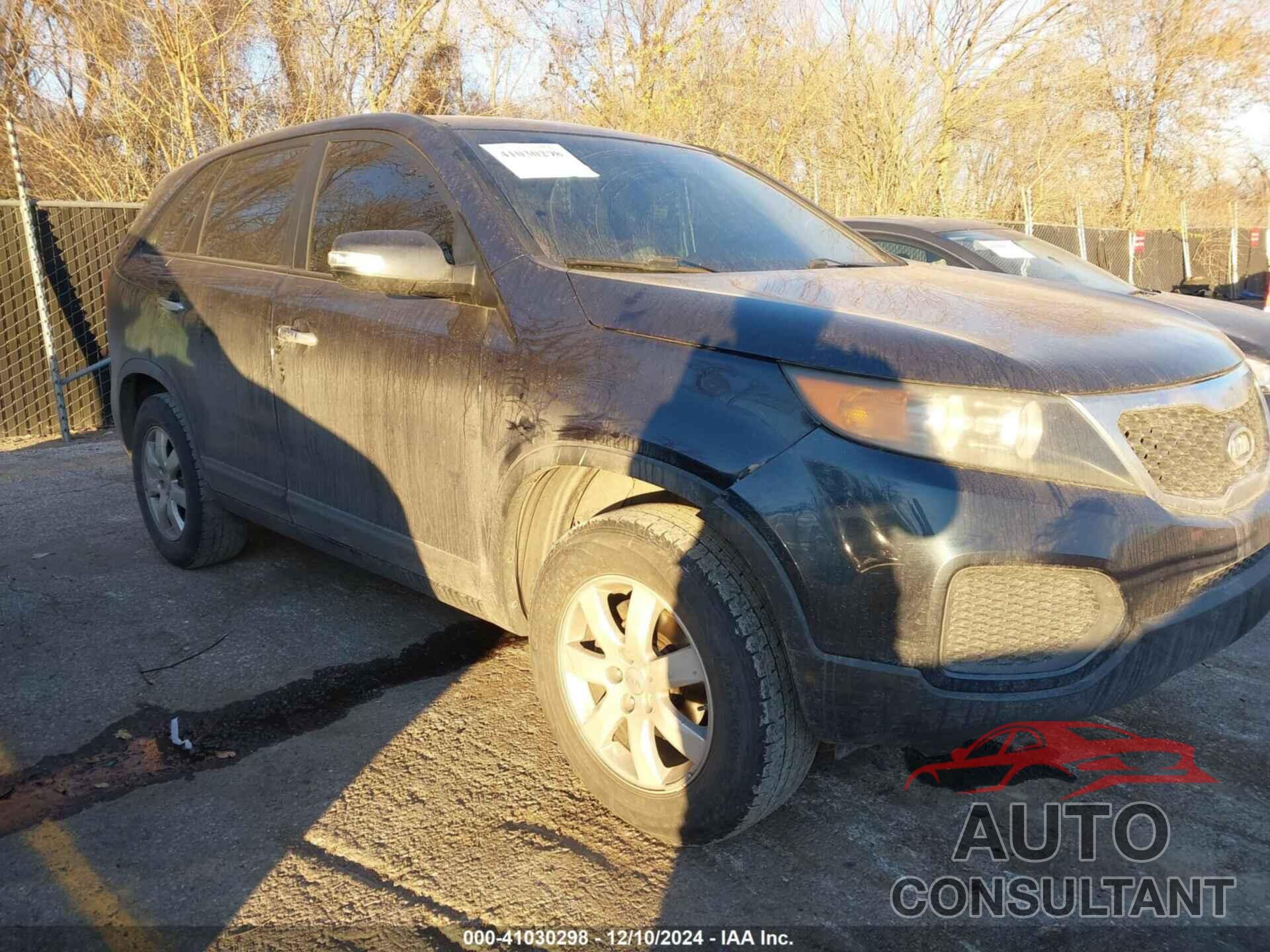 KIA SORENTO 2013 - 5XYKT3A11DG364470