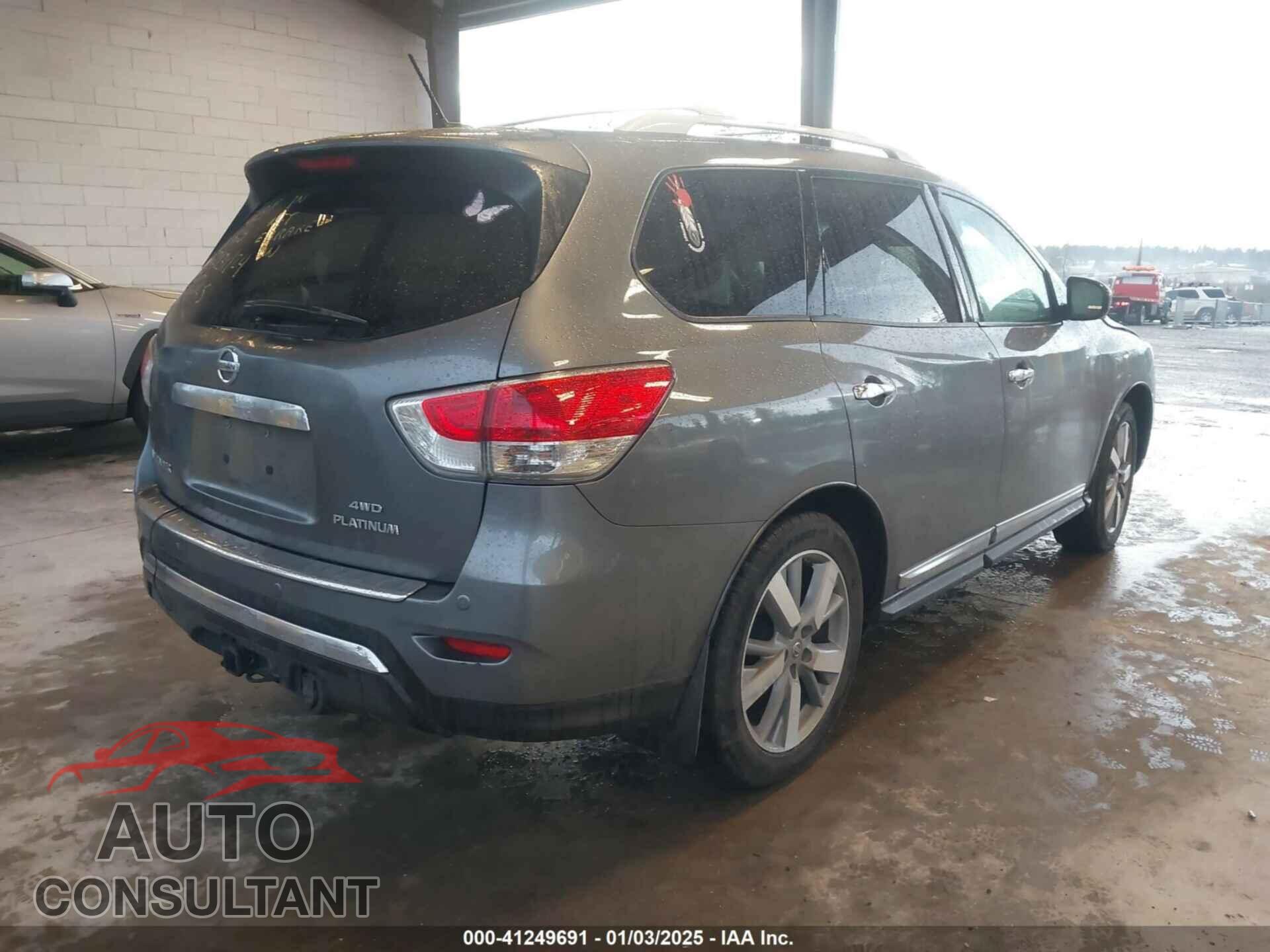 NISSAN PATHFINDER 2015 - 5N1AR2MM2FC692011